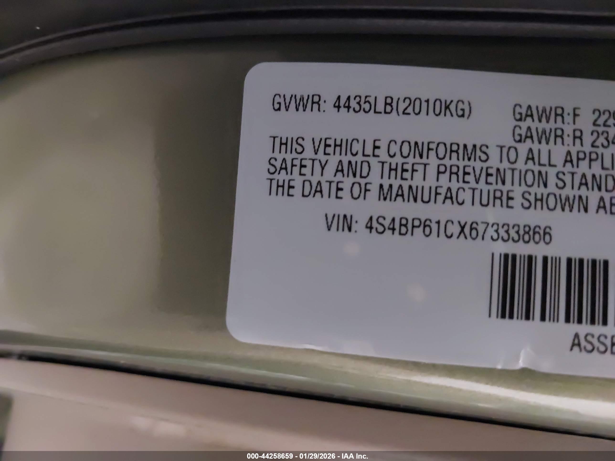 SUBARU OUTBACK image 9