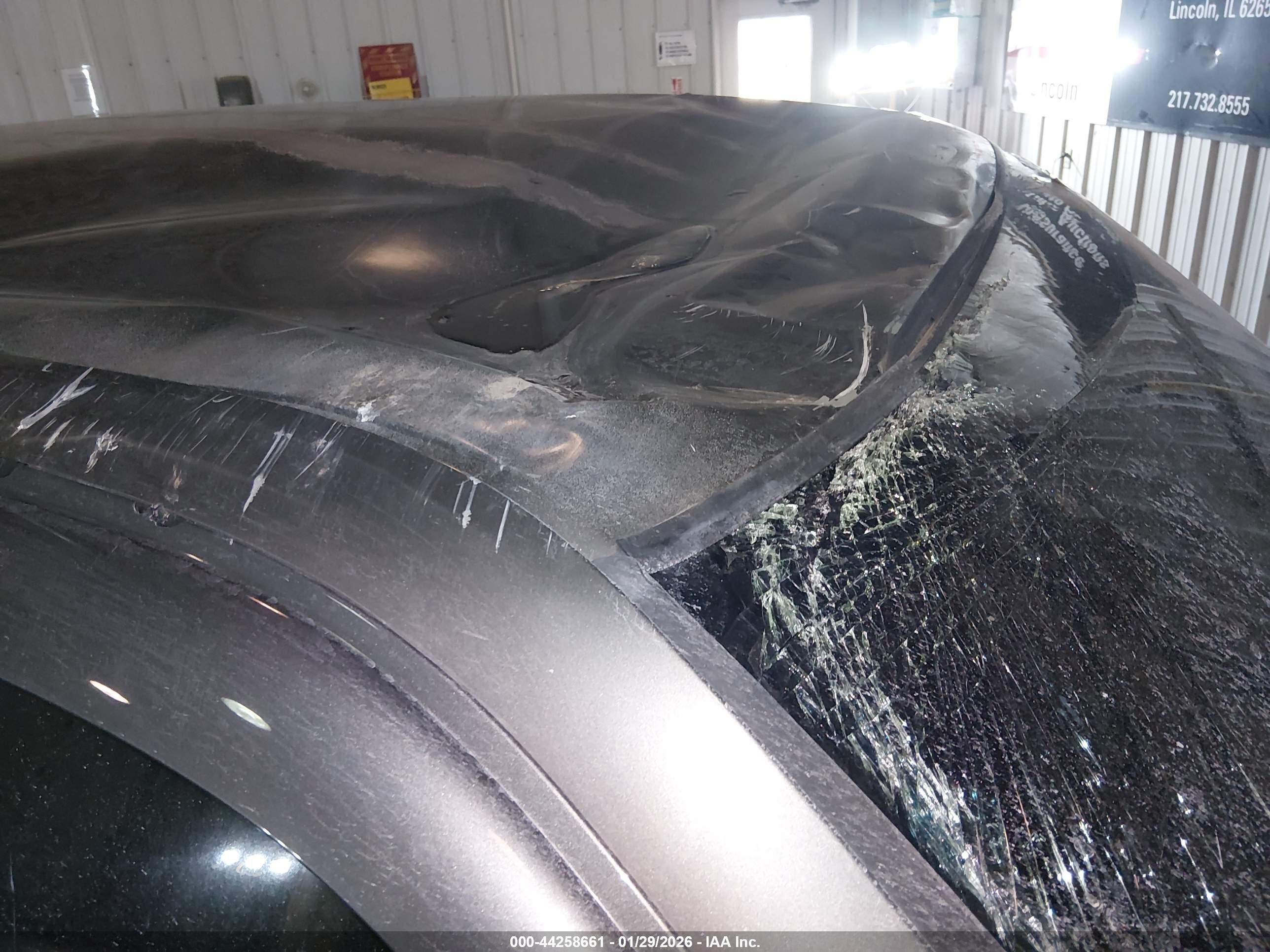 CHEVROLET SILVERADO image 6