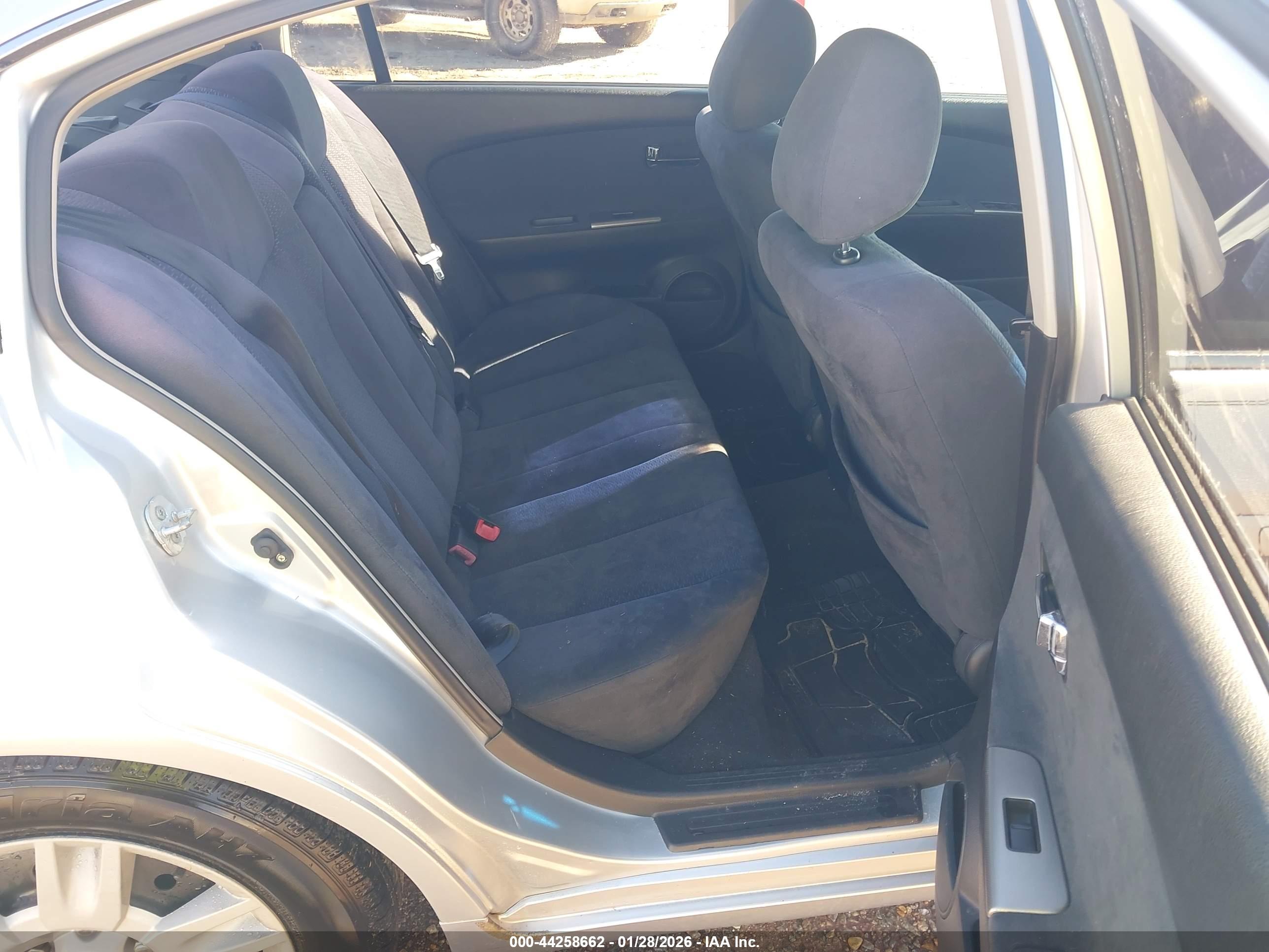 NISSAN ALTIMA image 8