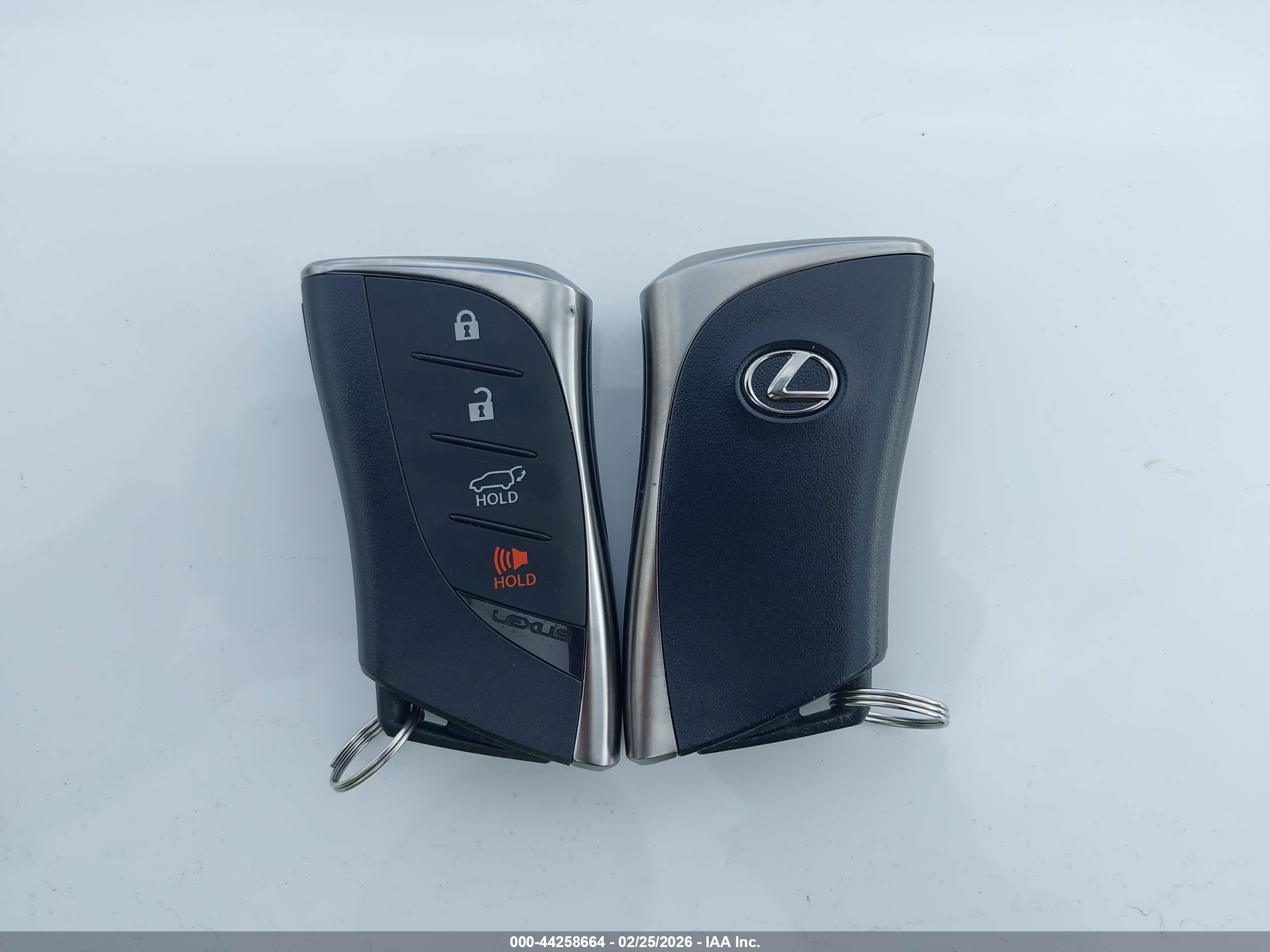 LEXUS RX image 11