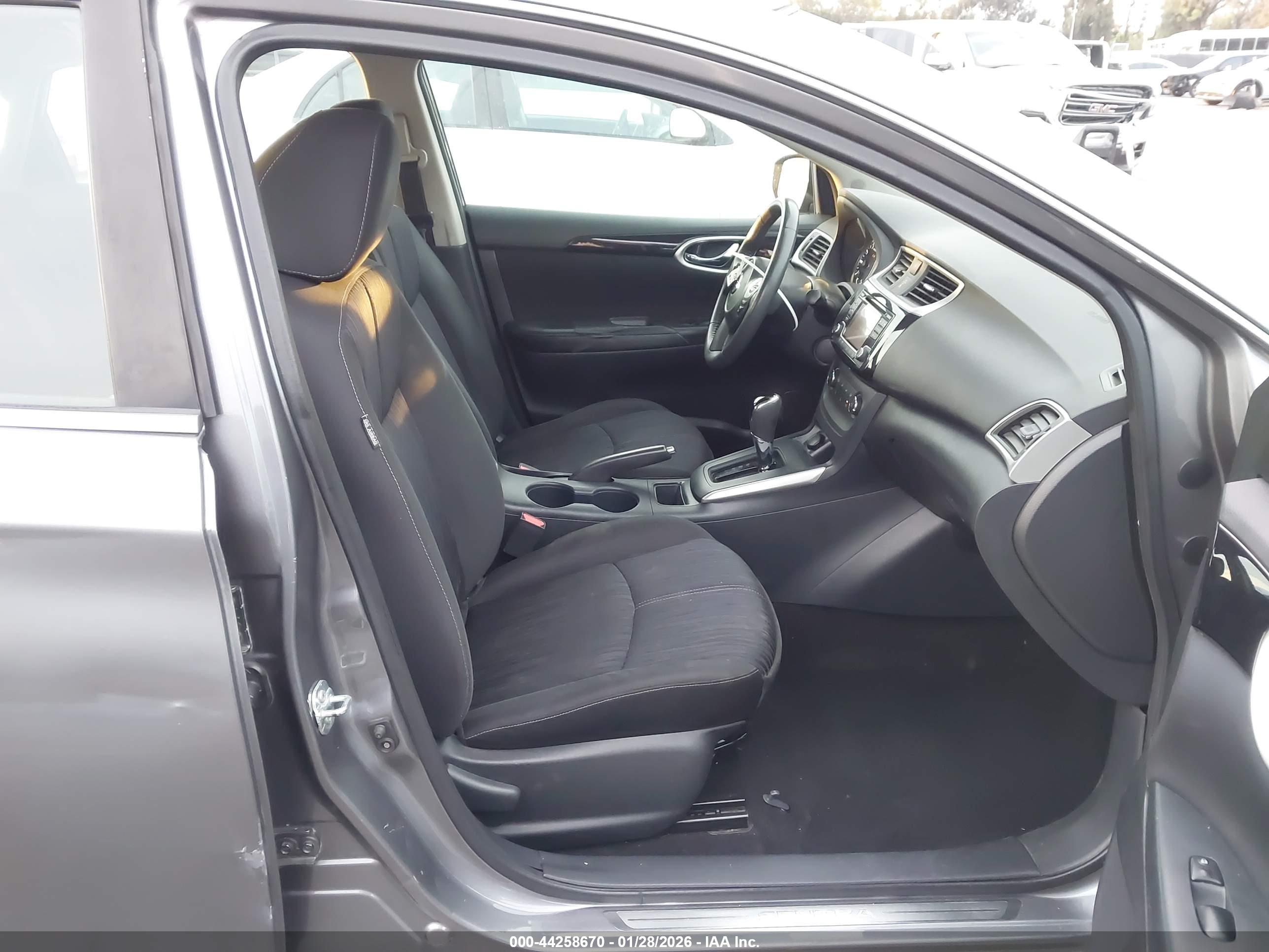 NISSAN SENTRA image 5