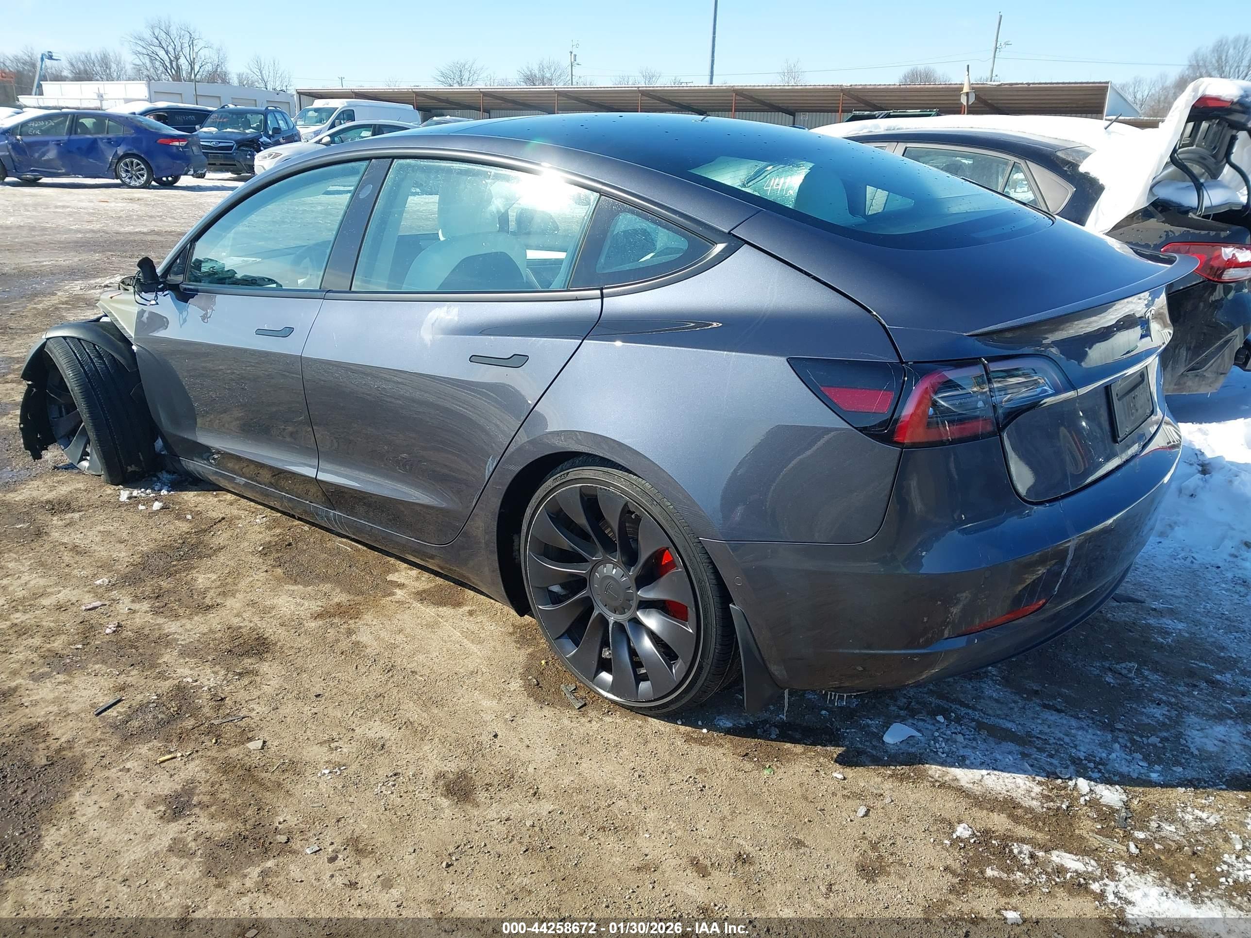TESLA MODEL image 3