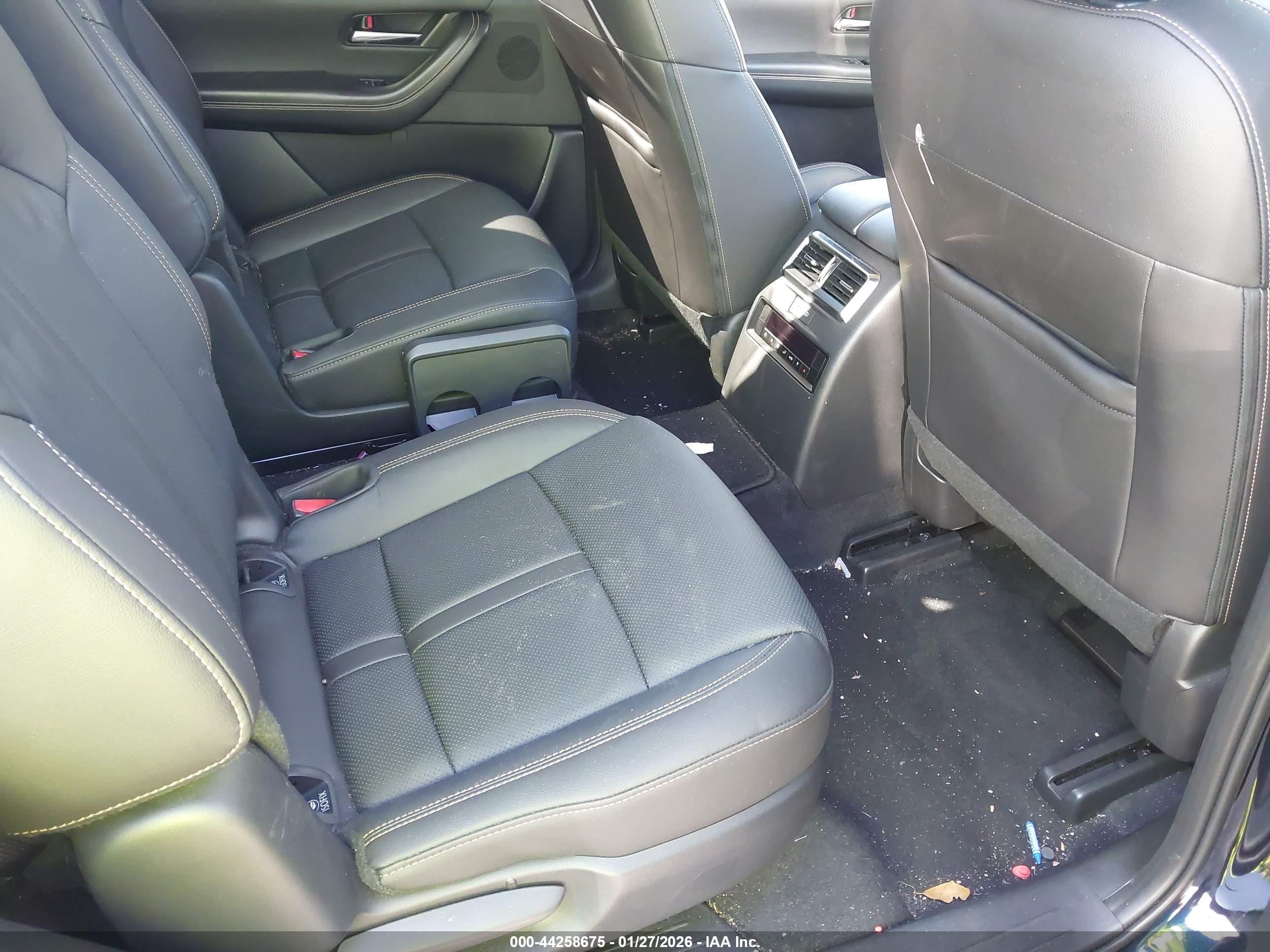 MAZDA CX-90 image 8