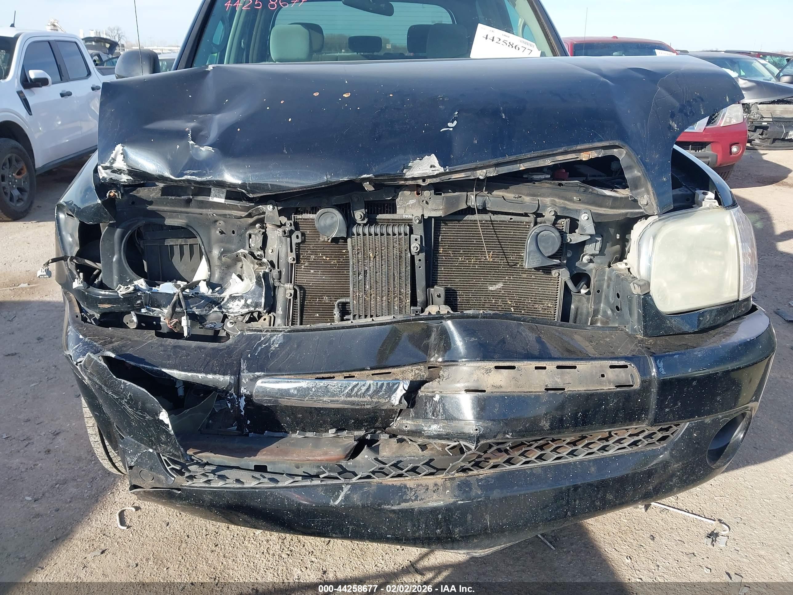 TOYOTA TUNDRA image 6