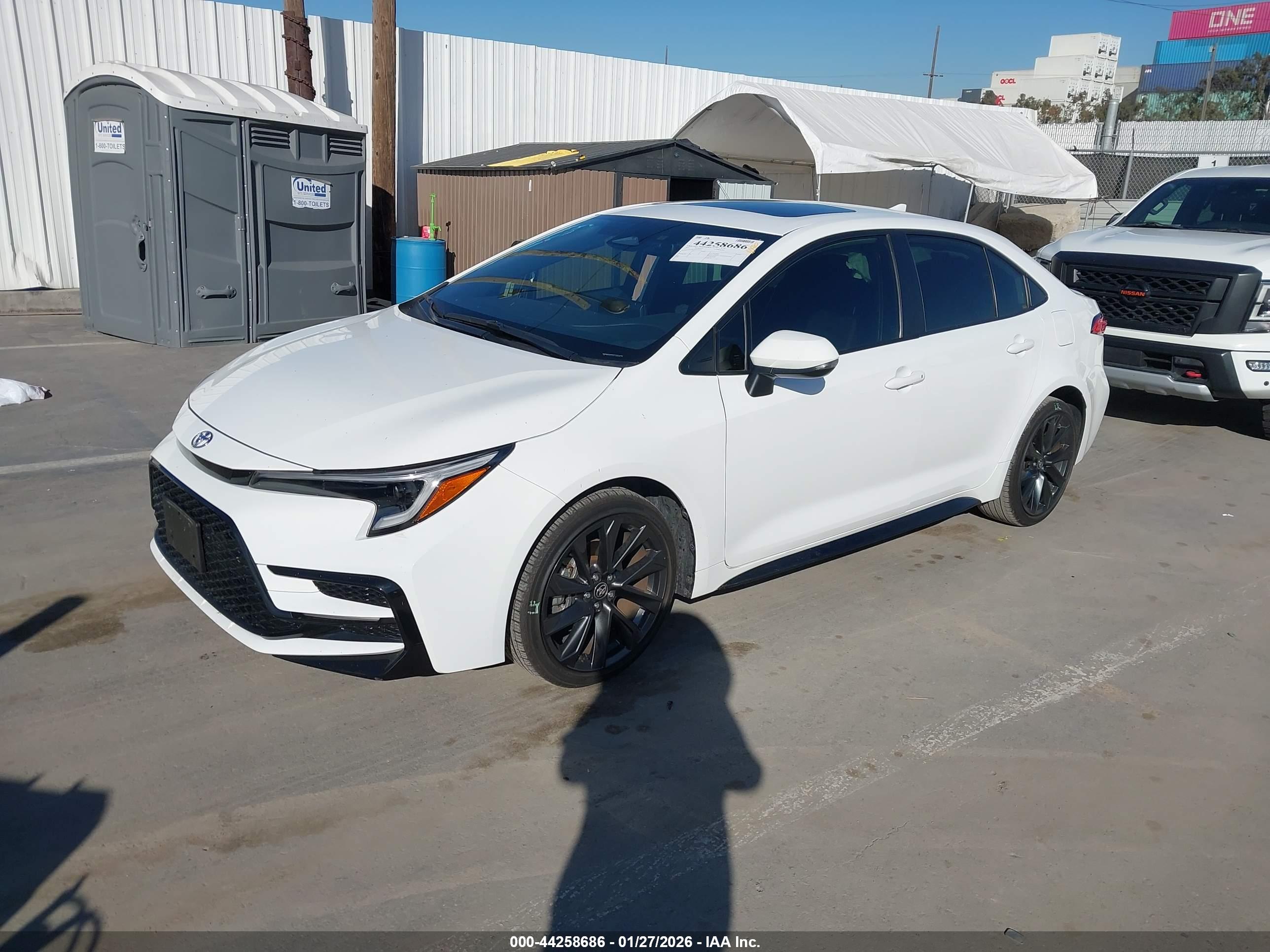 TOYOTA COROLLA image 2