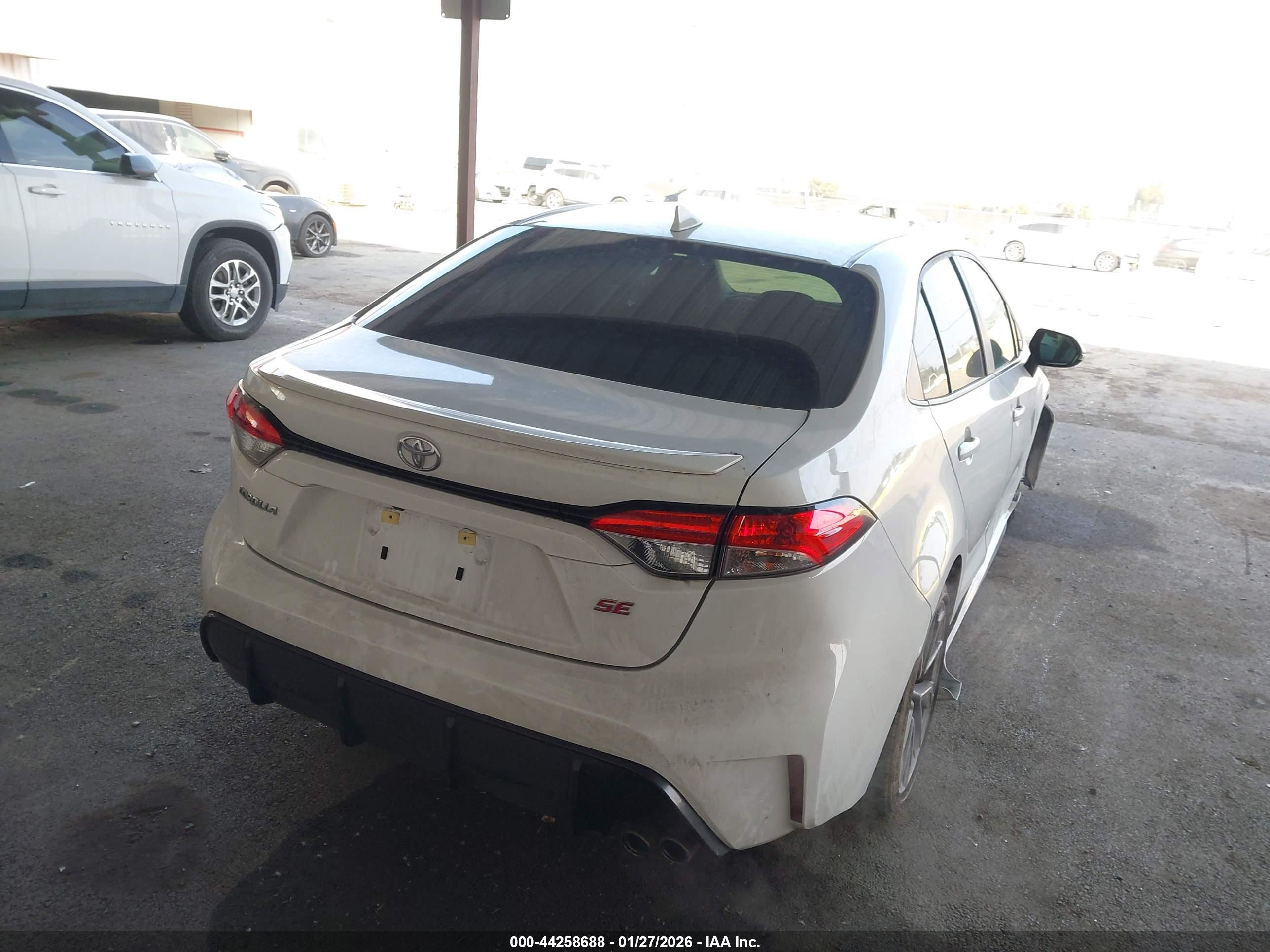 TOYOTA COROLLA image 4