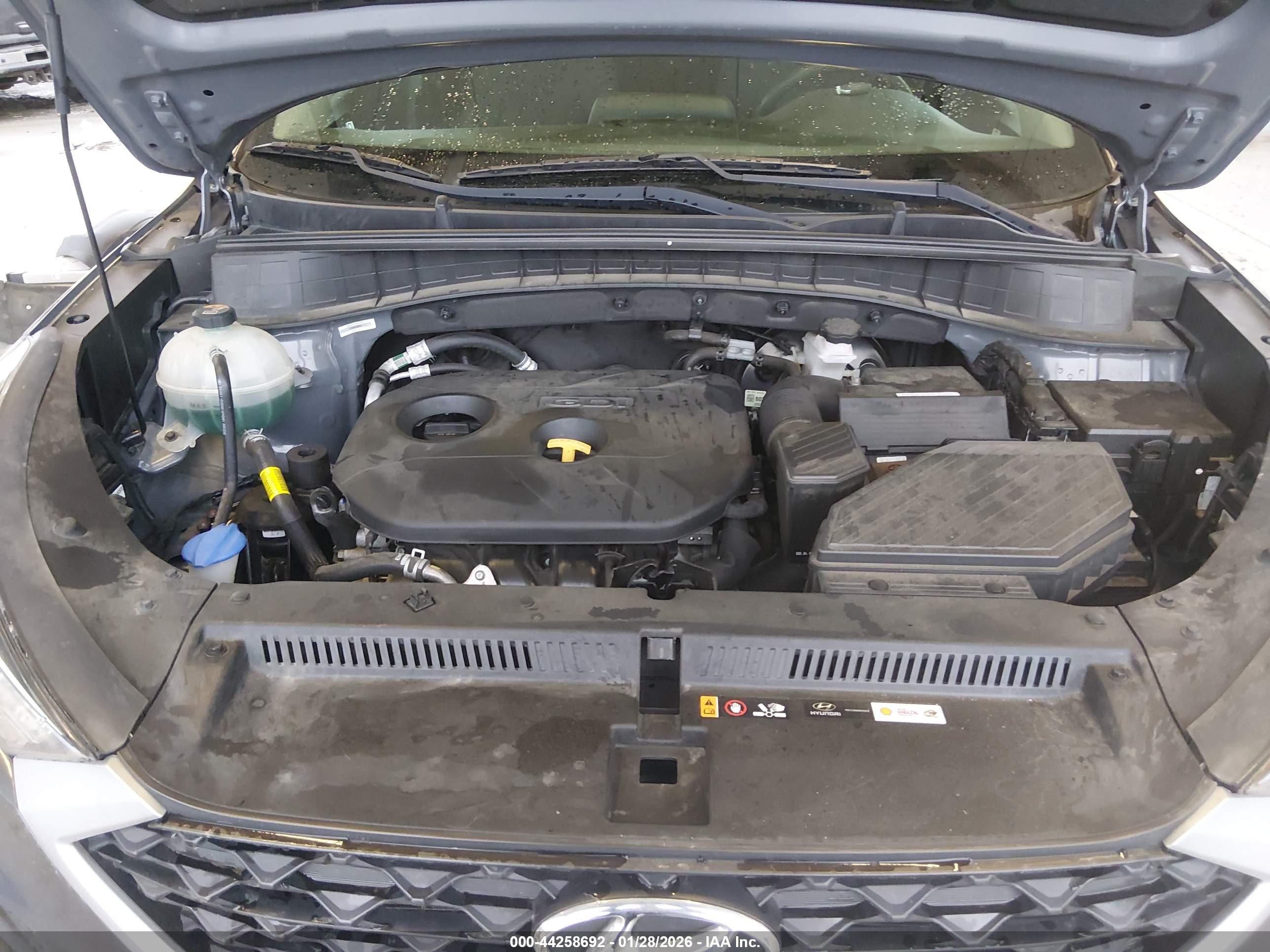 HYUNDAI TUCSON image 10