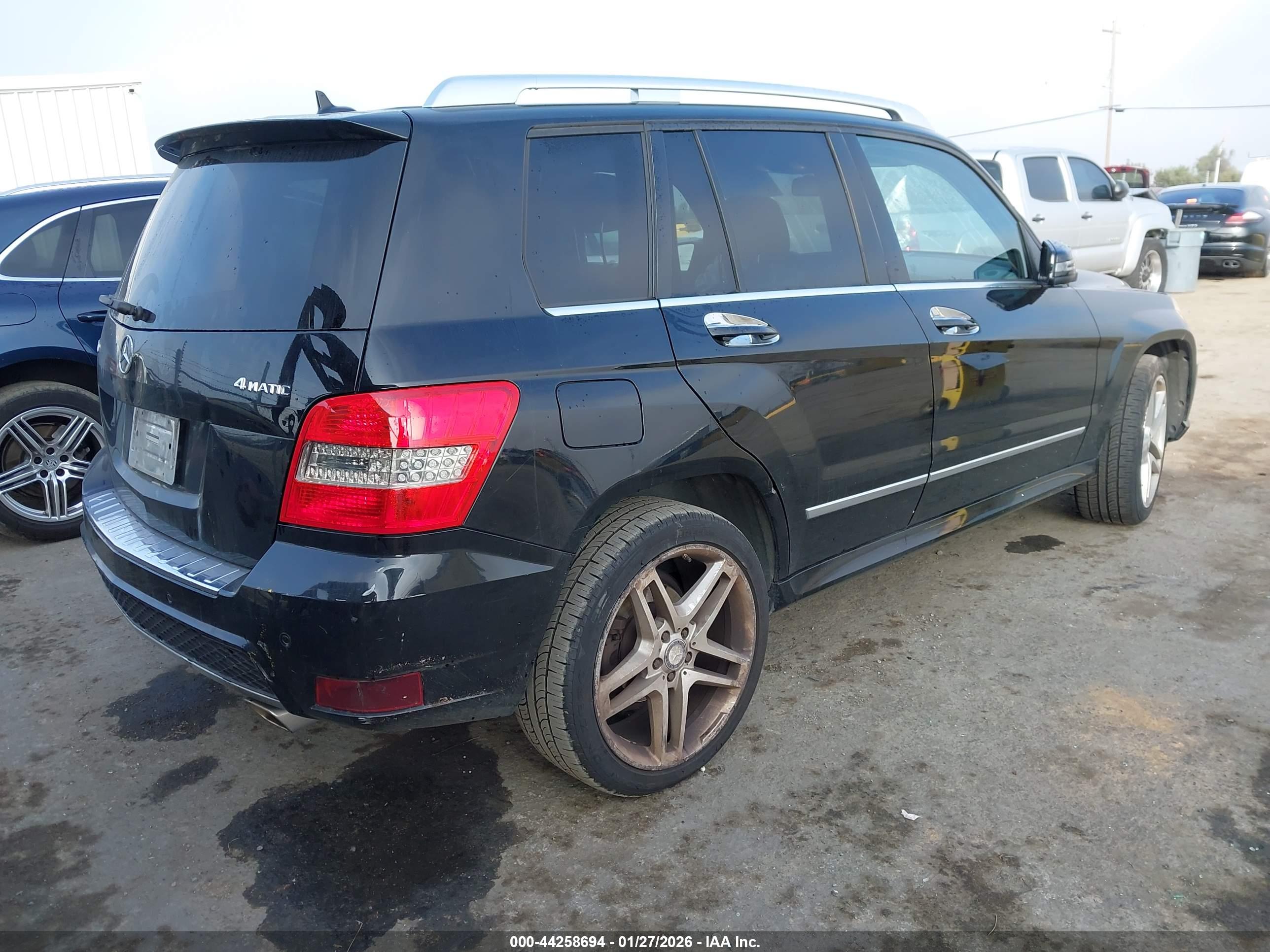 MERCEDES-BENZ GLK image 4