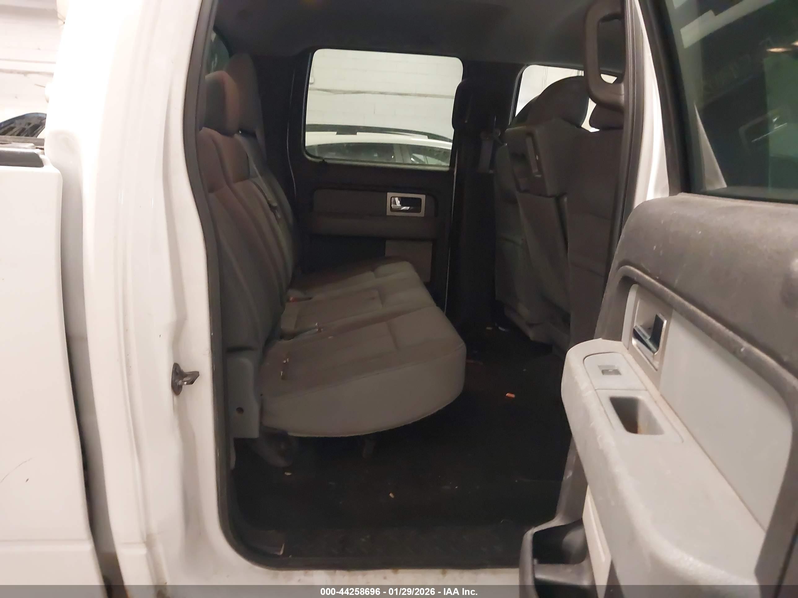 FORD F-150 image 8