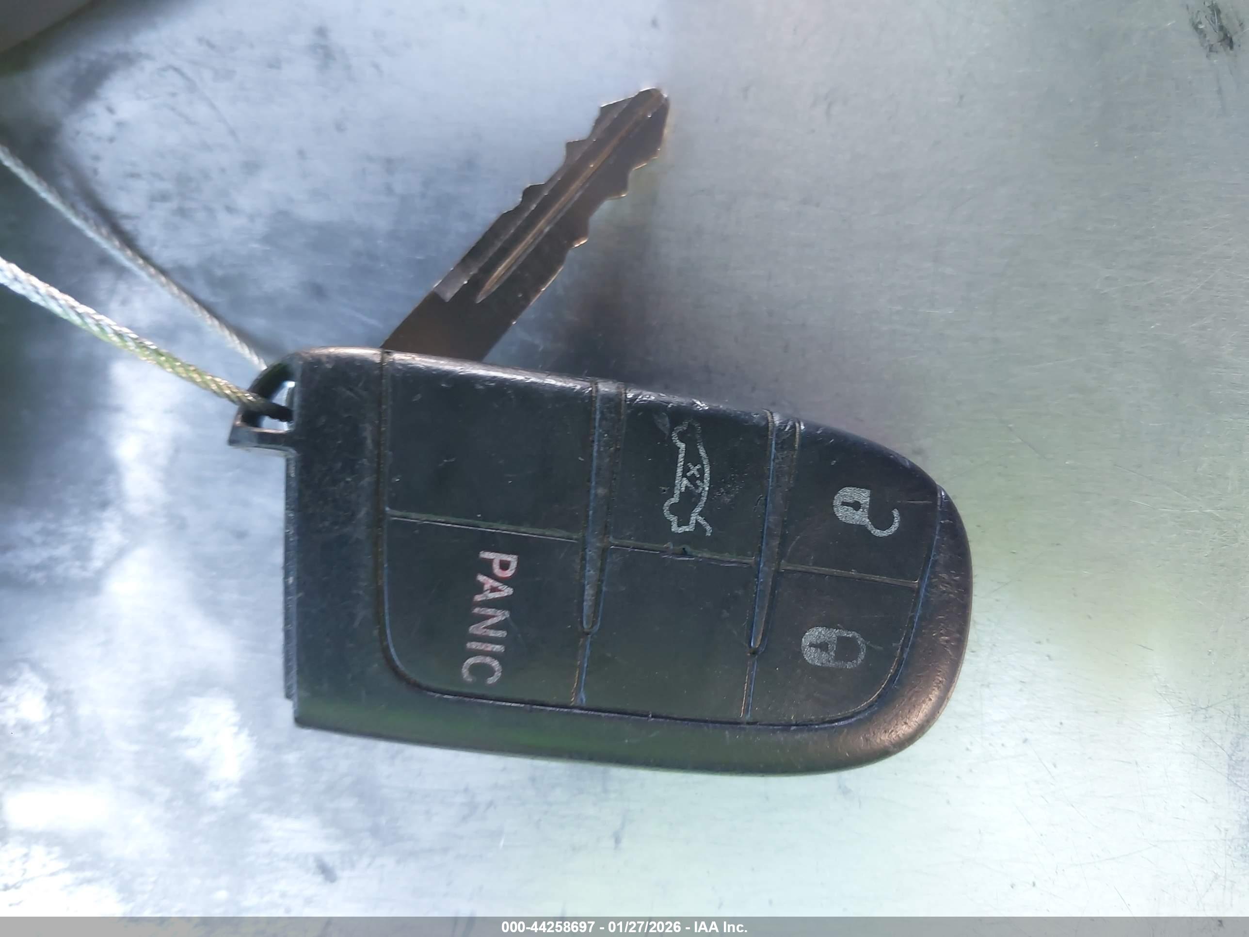 DODGE CHALLENGER image 11
