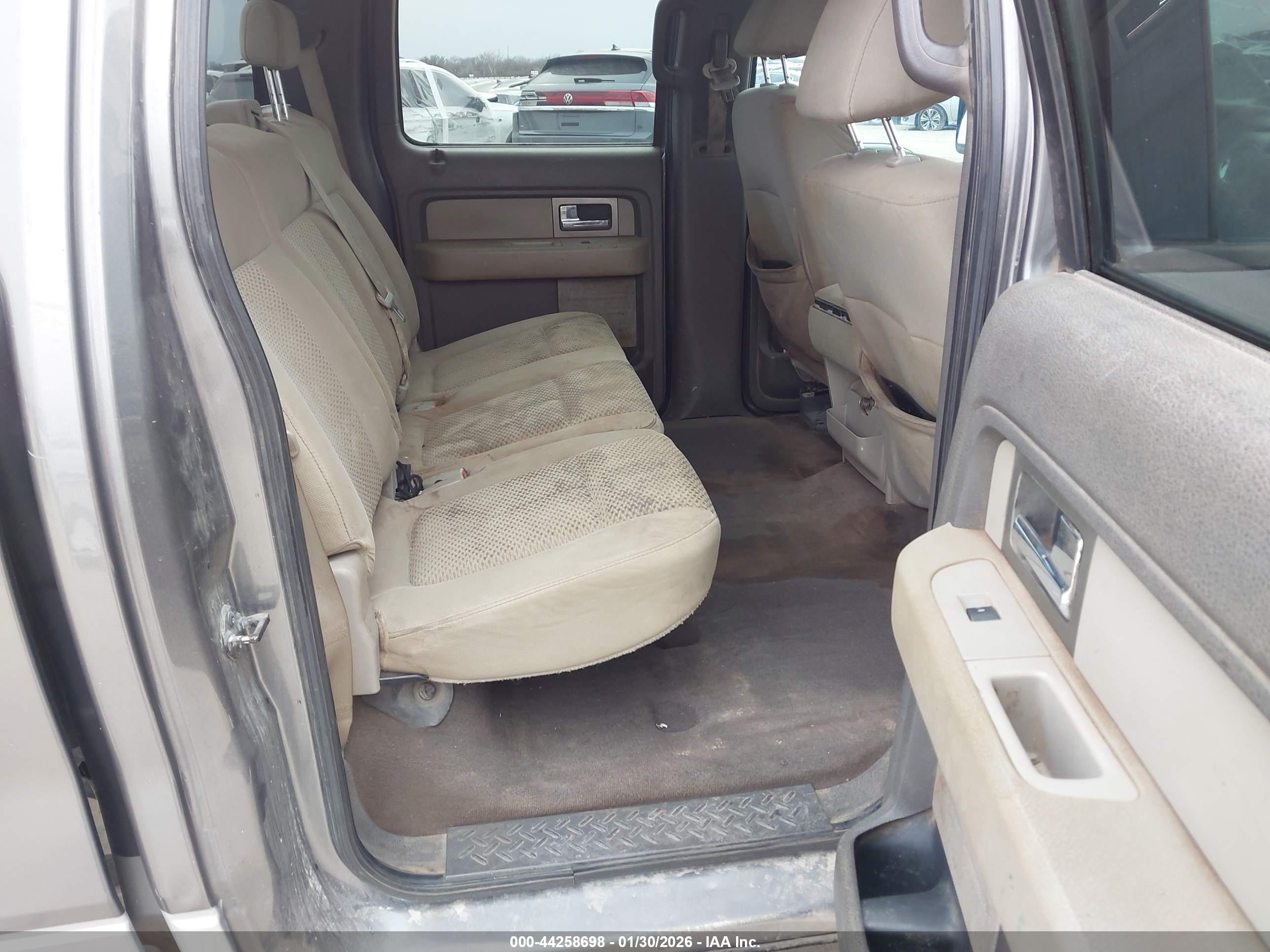 FORD F-150 image 8