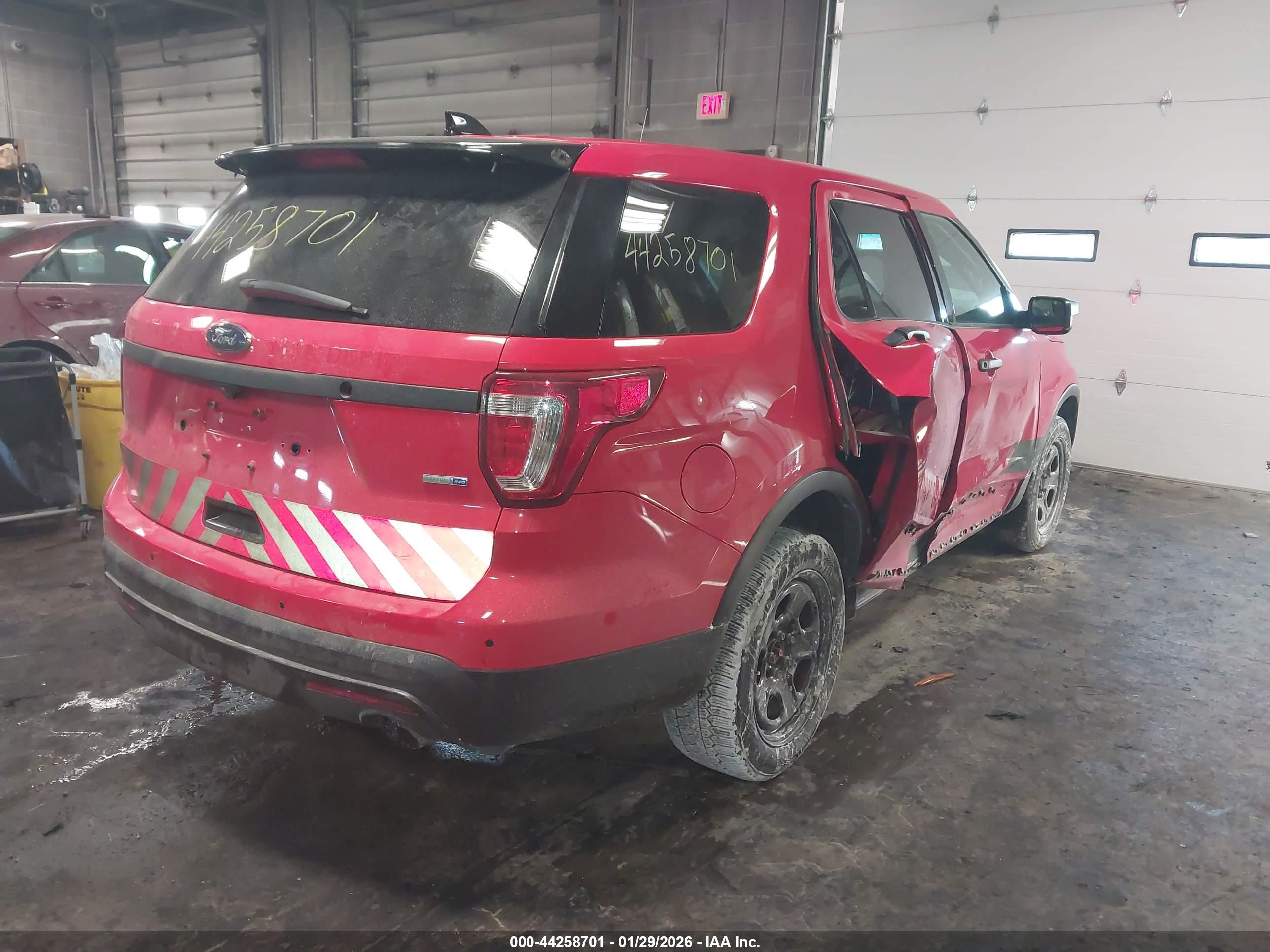 FORD UTILITY image 4