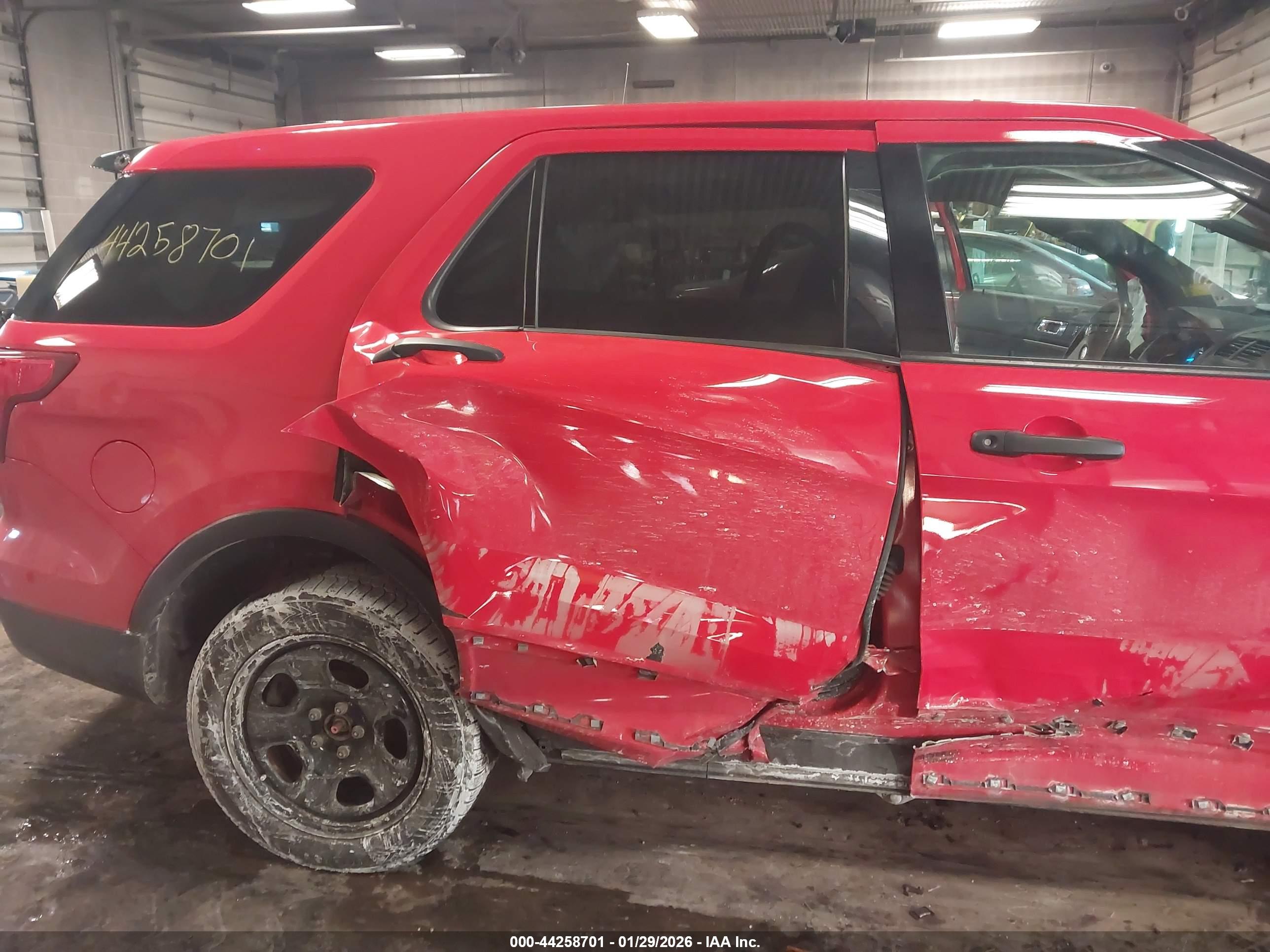 FORD UTILITY image 6