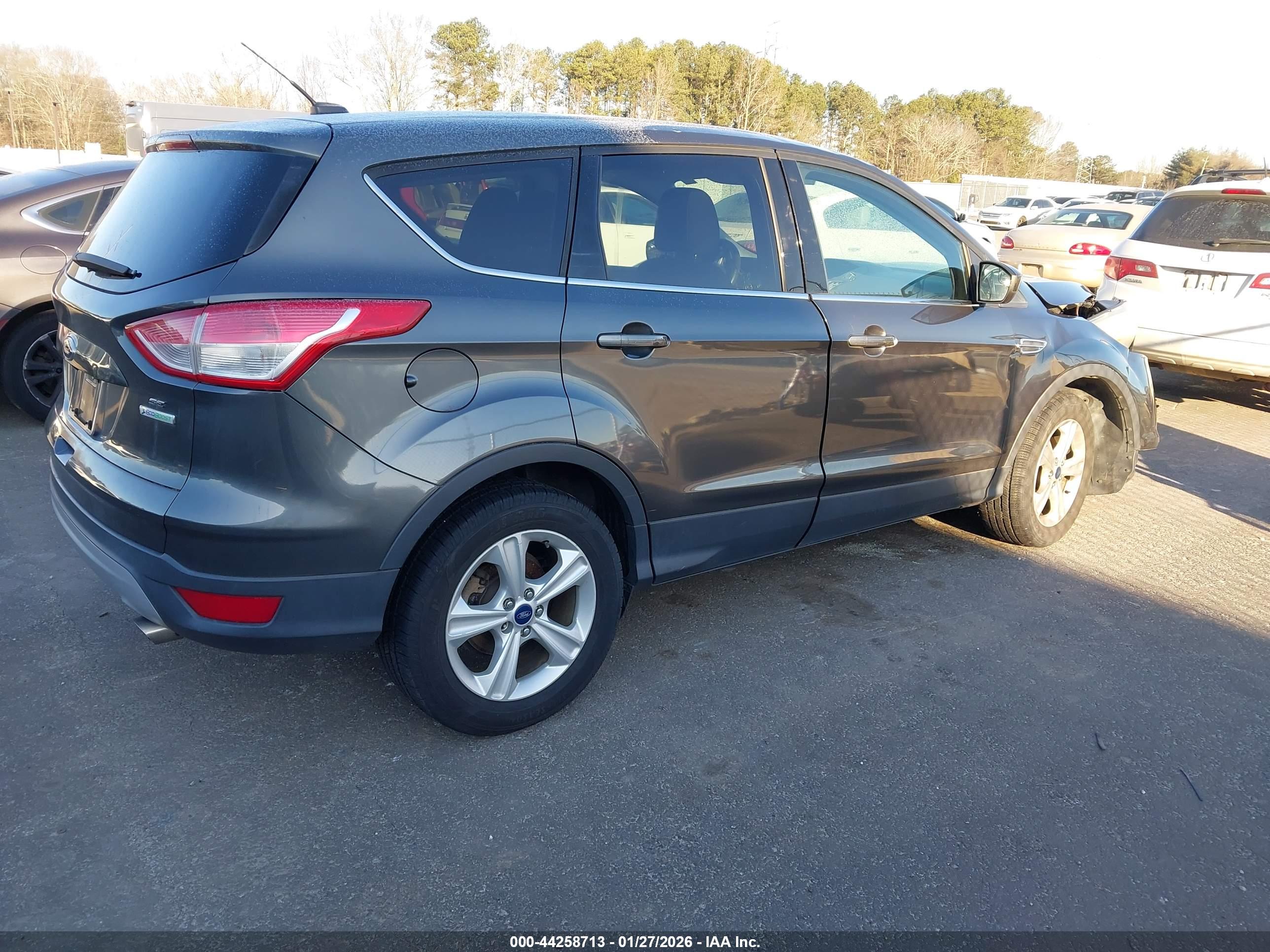 FORD ESCAPE image 4