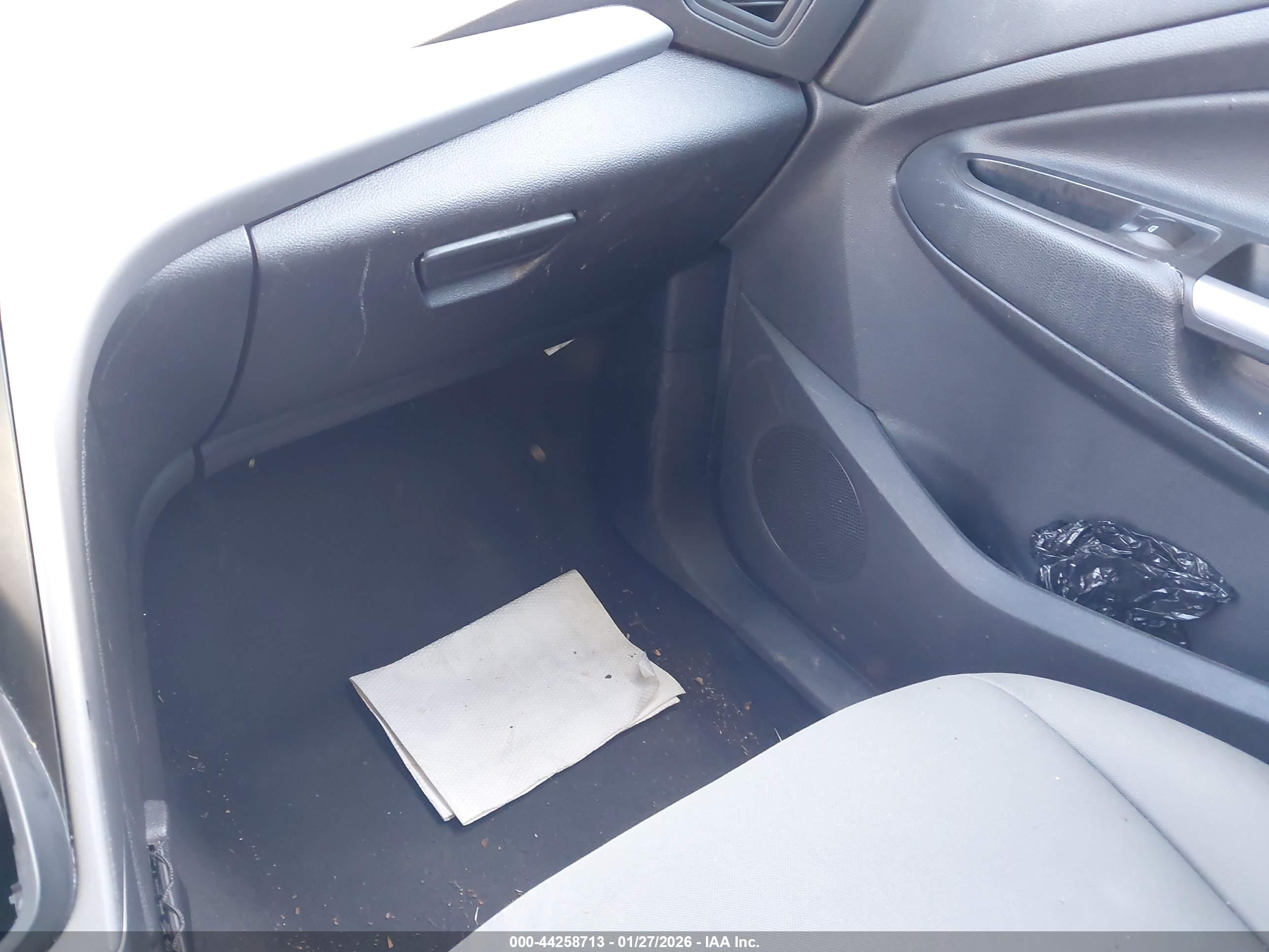 FORD ESCAPE image 5