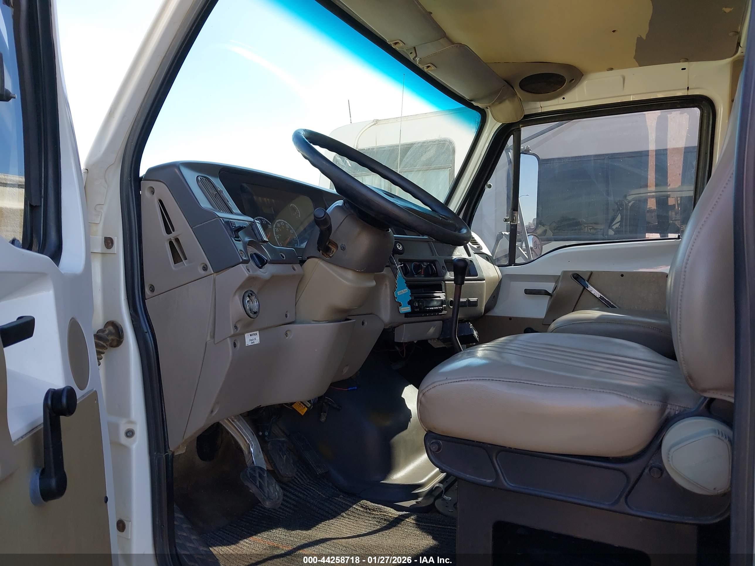STERLING TRUCK image 8