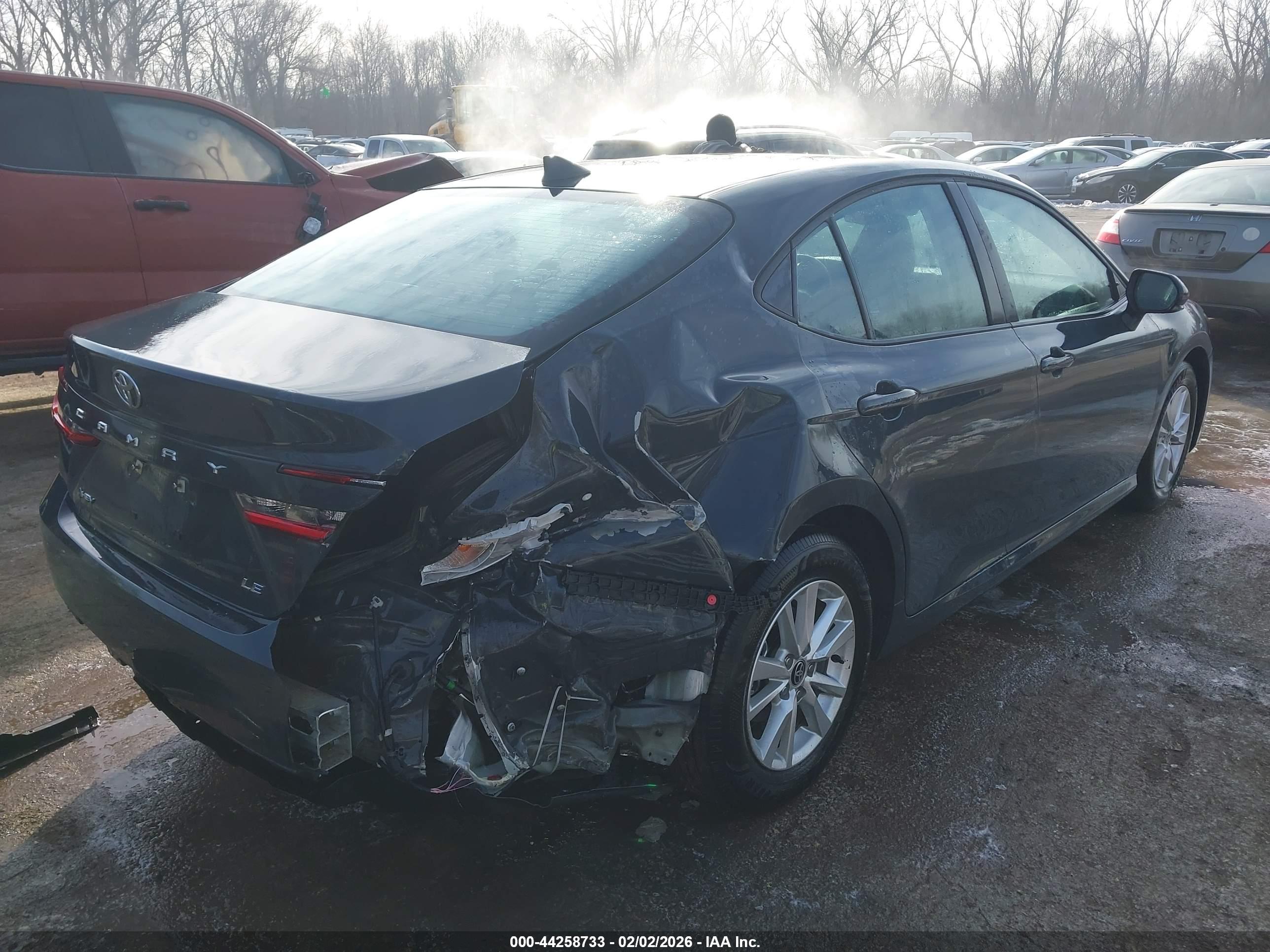 TOYOTA CAMRY image 4