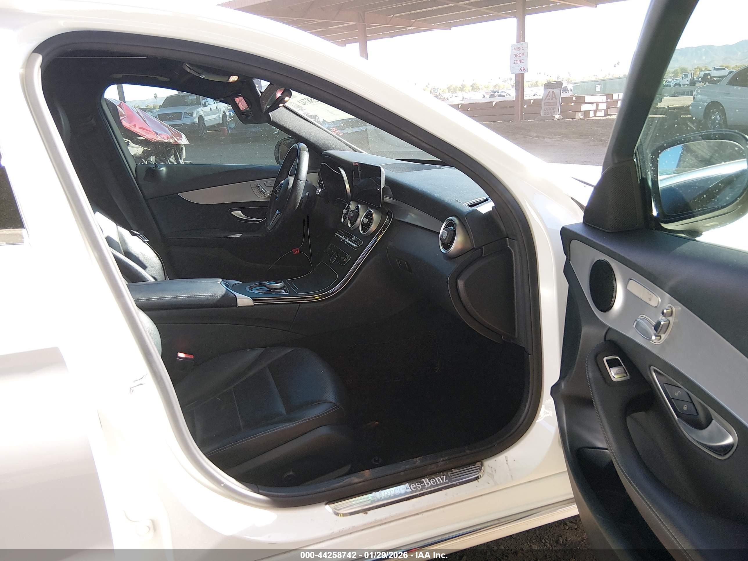 MERCEDES-BENZ C image 5