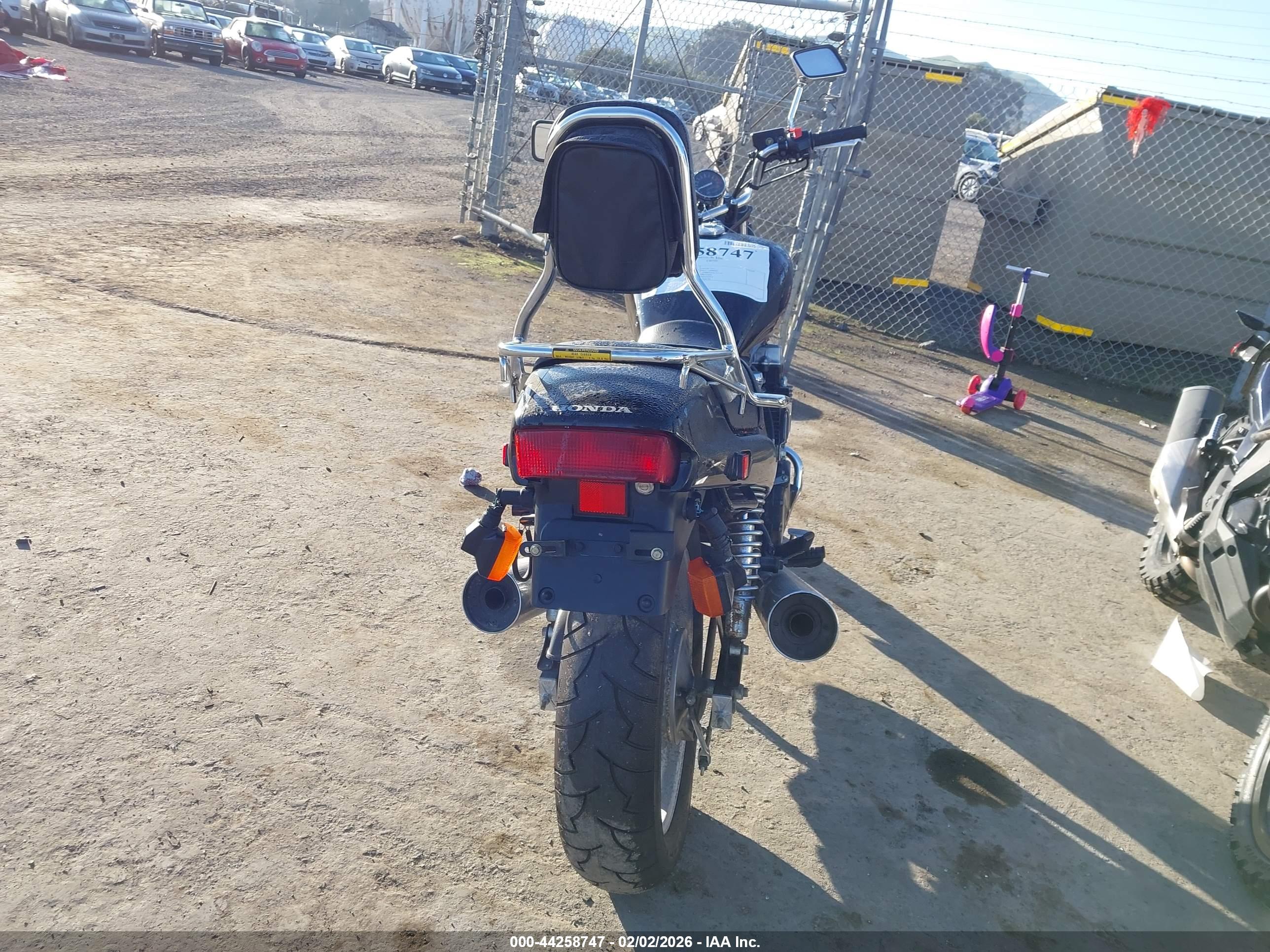 HONDA CB750 image 6