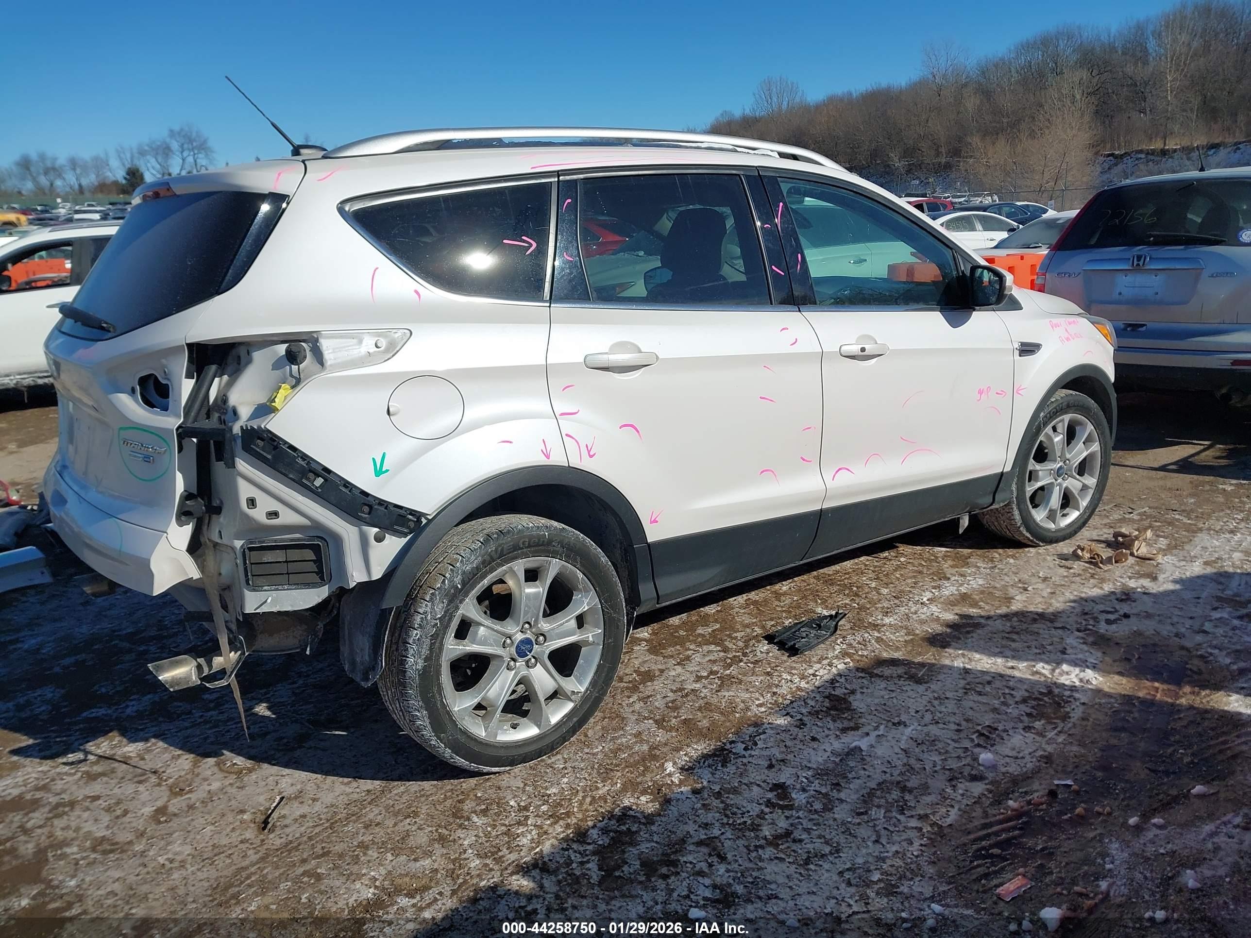 FORD ESCAPE image 4