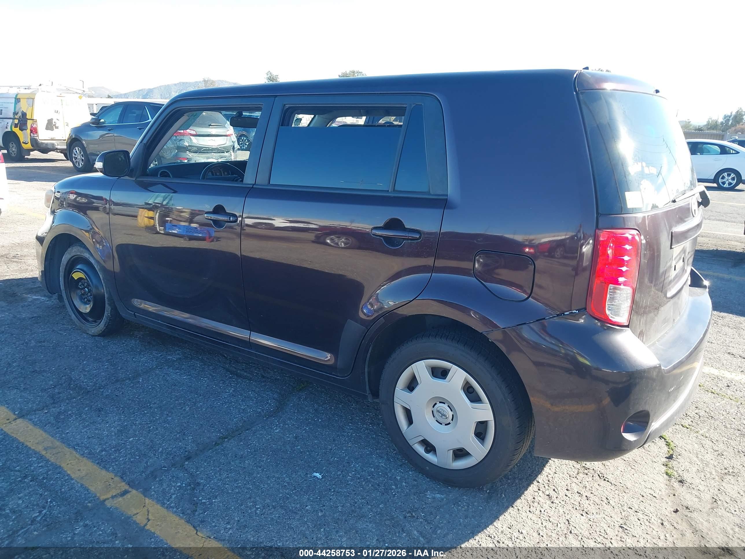 SCION XB image 3