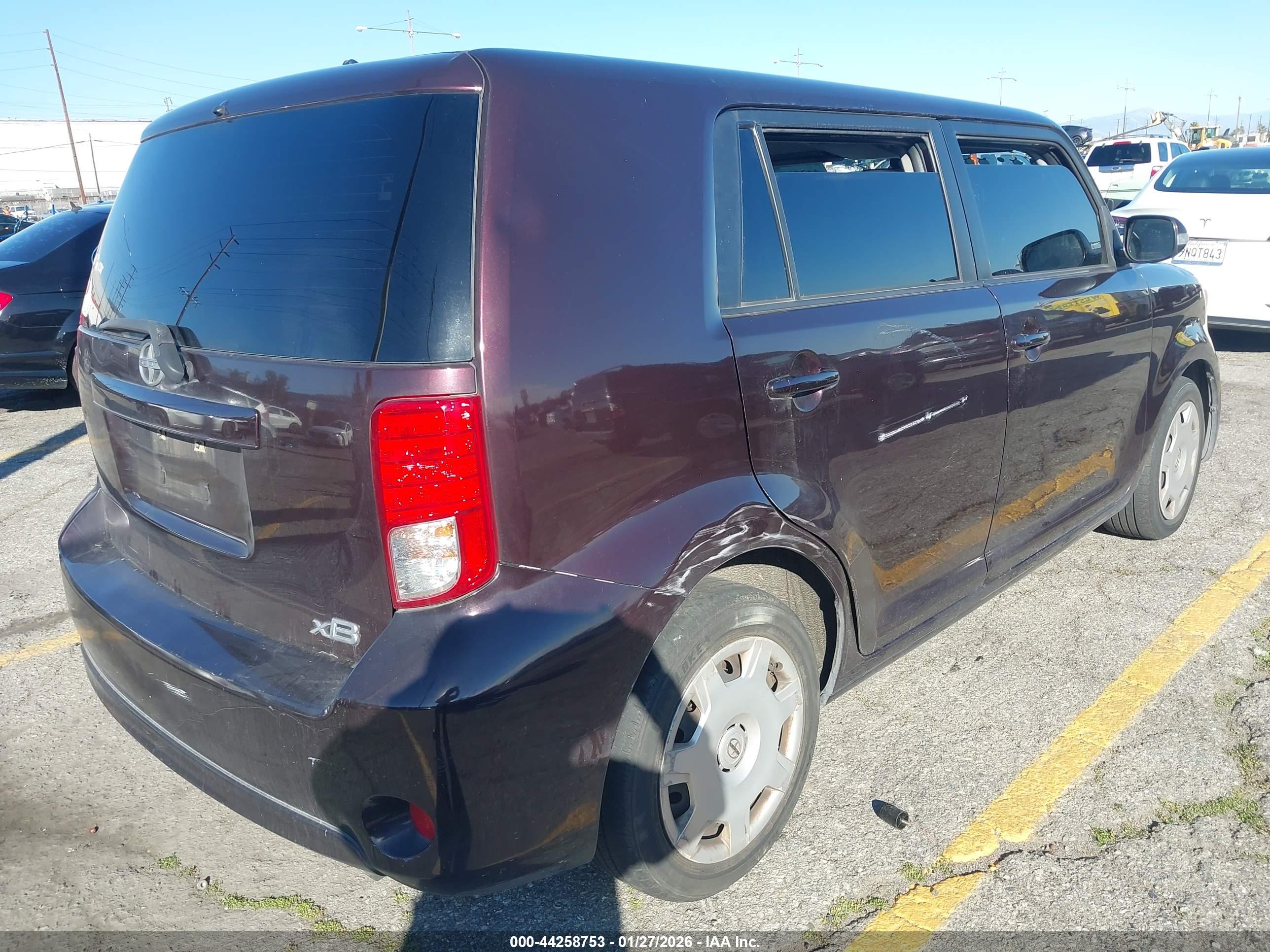 SCION XB image 4