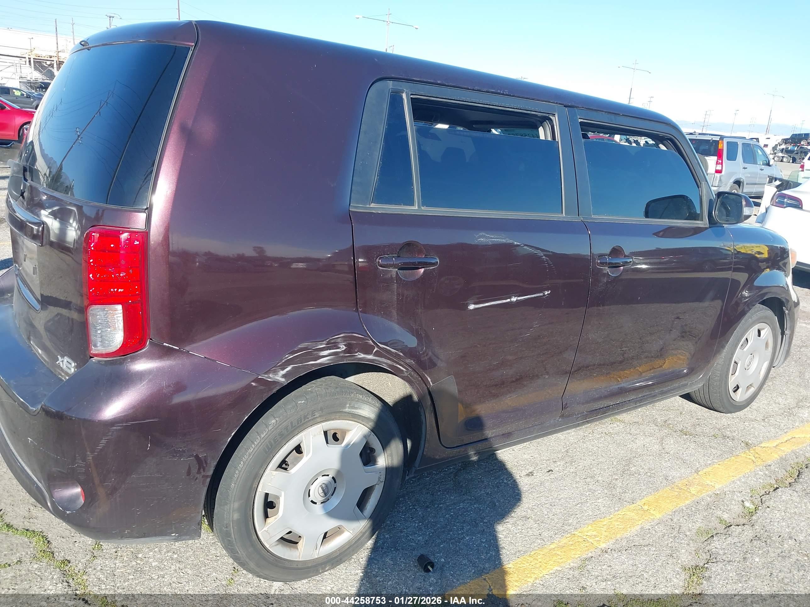 SCION XB image 6