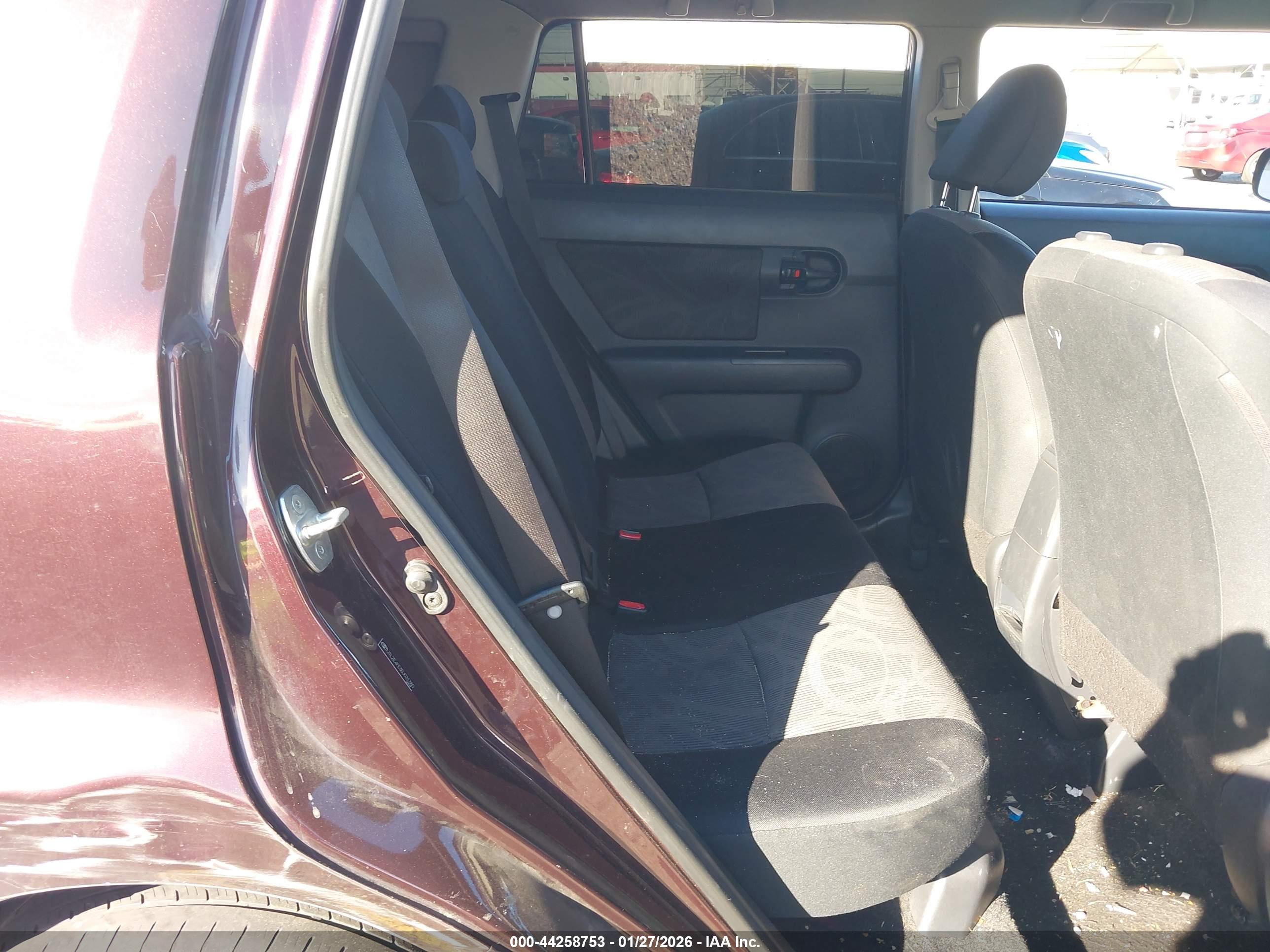 SCION XB image 8