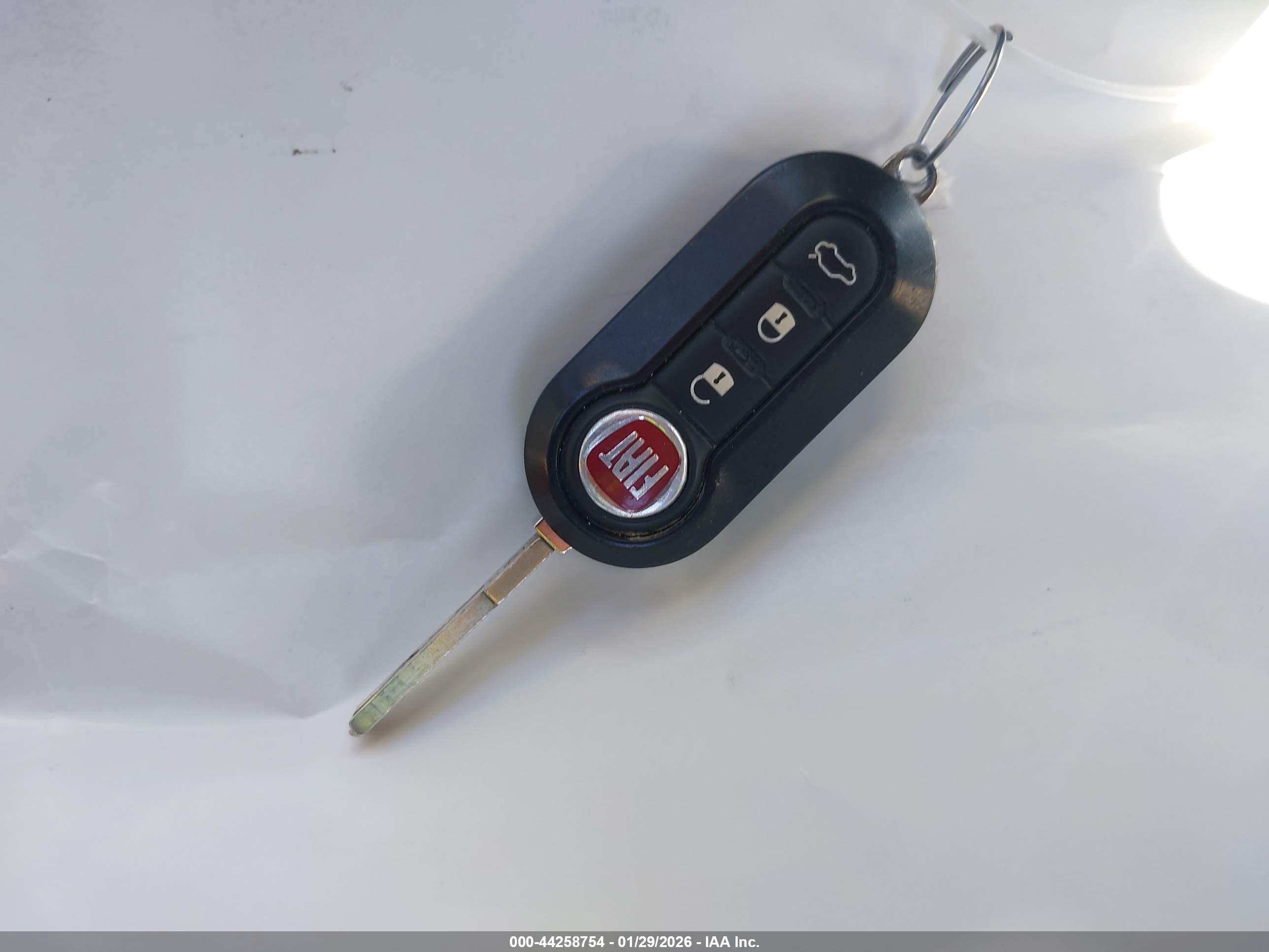 FIAT 500 image 11