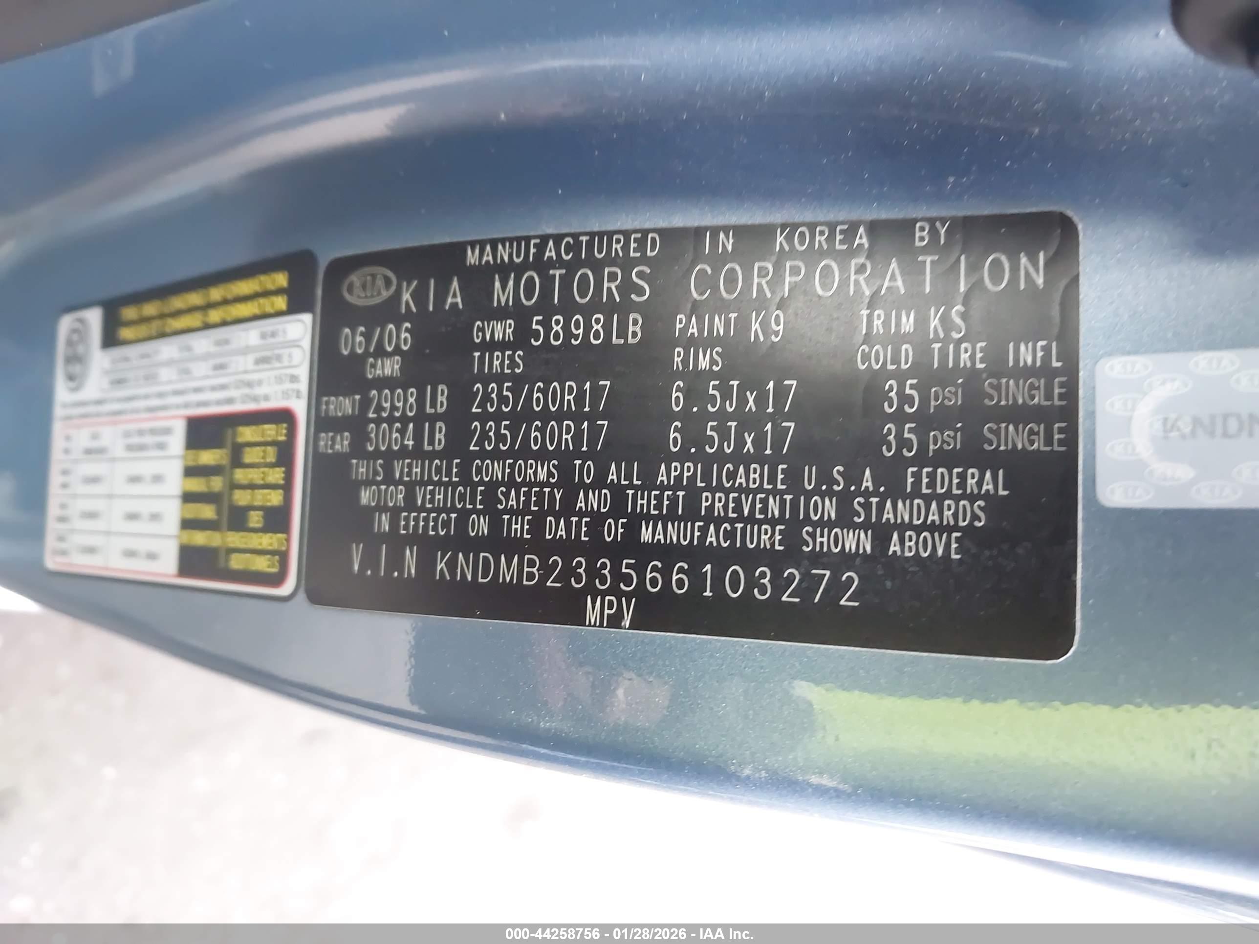 KIA SEDONA image 9