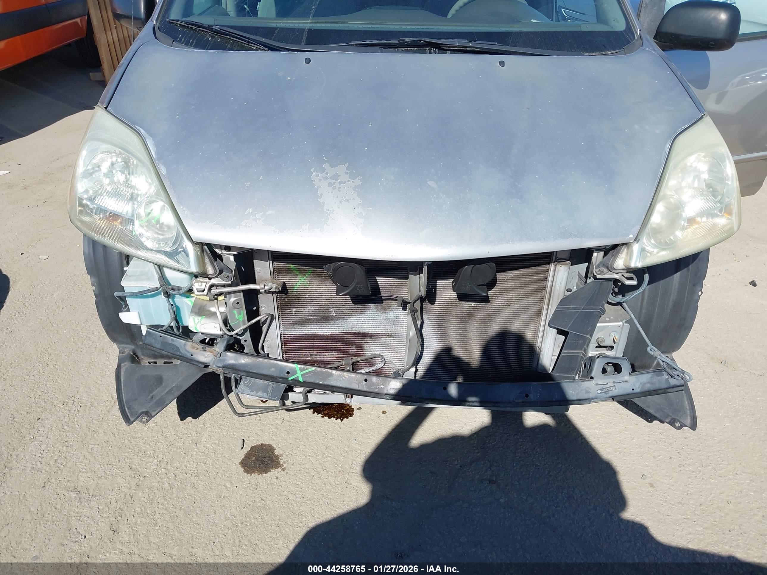 TOYOTA SIENNA image 6