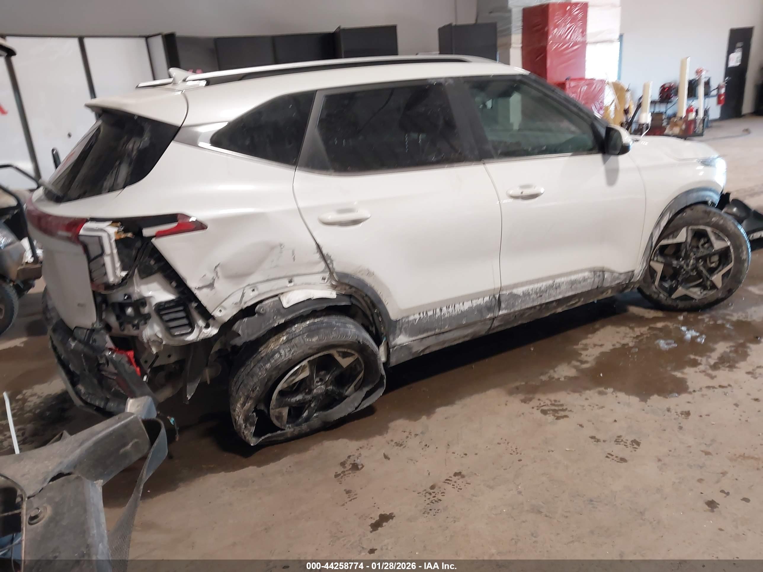 KIA SELTOS image 4