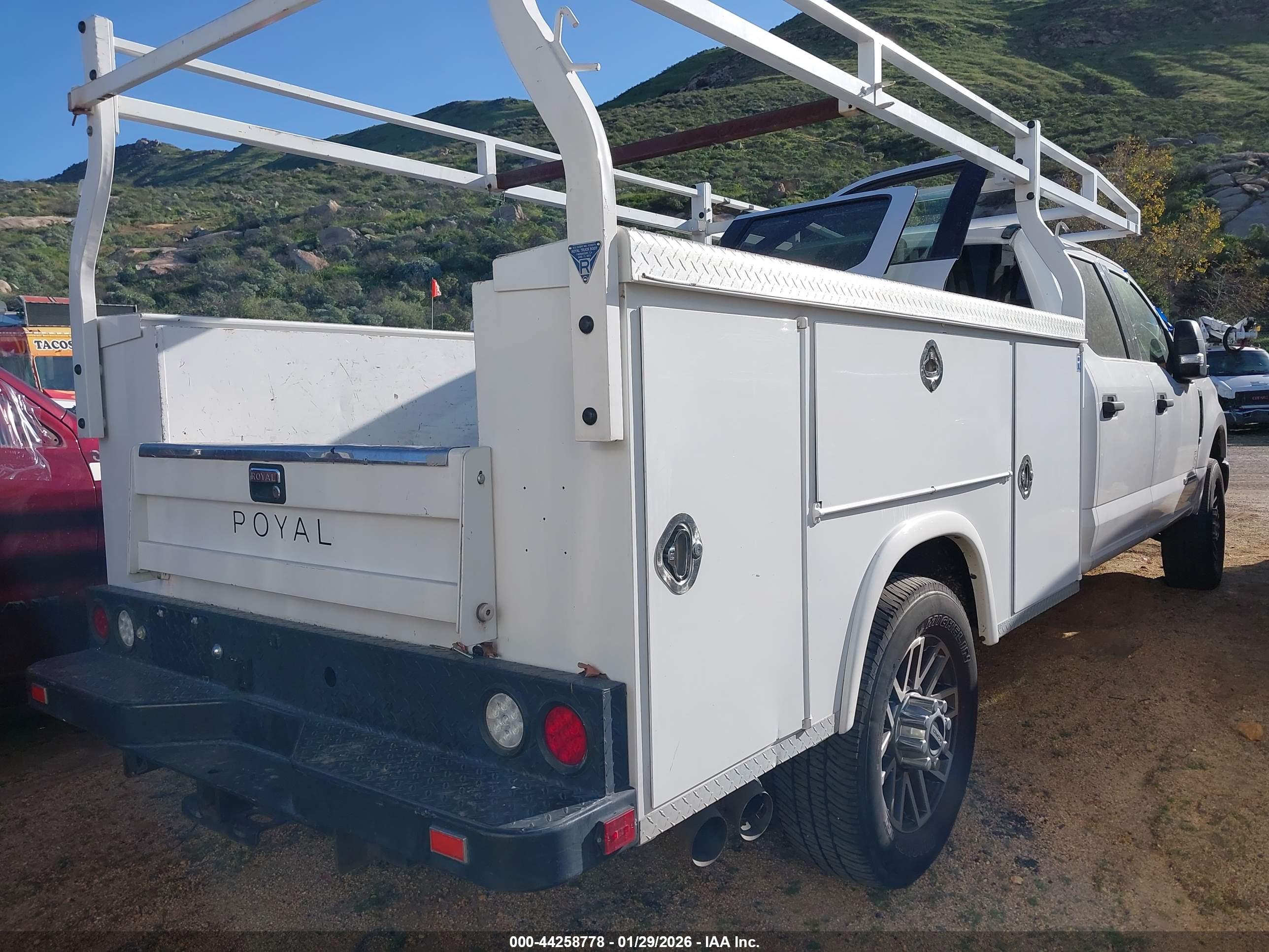 FORD F-350 image 4