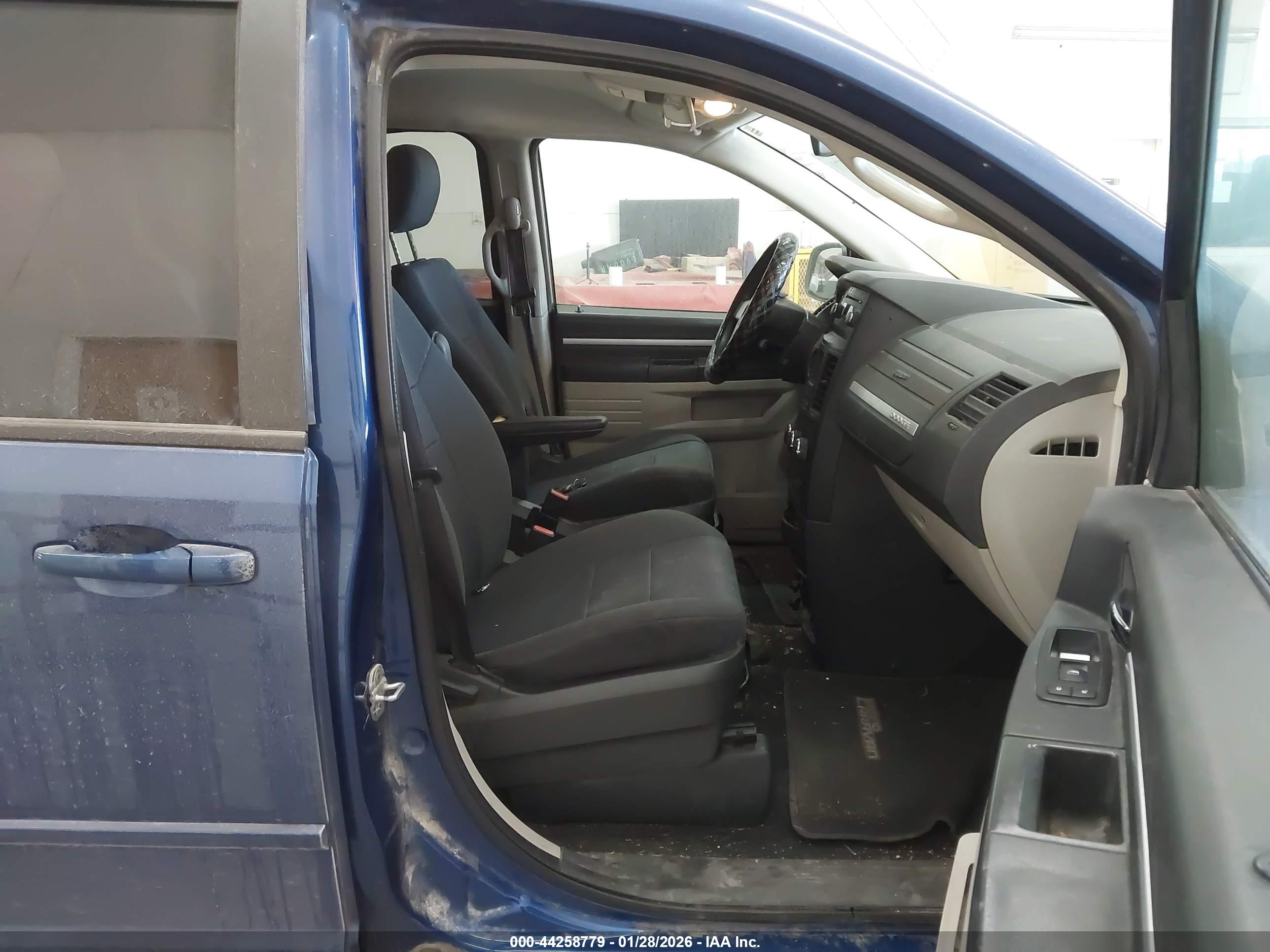 DODGE GRAND image 5
