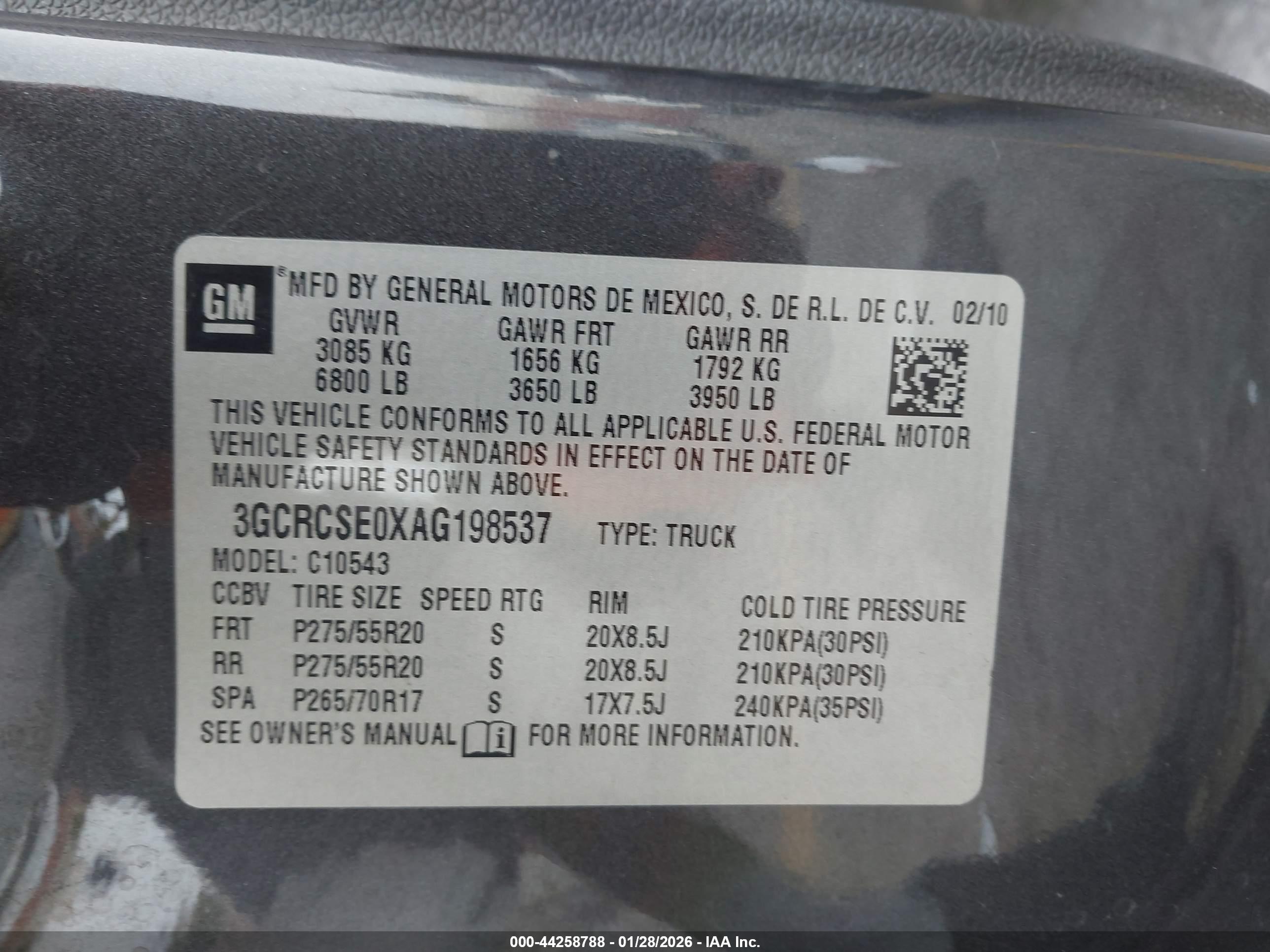 CHEVROLET SILVERADO image 9