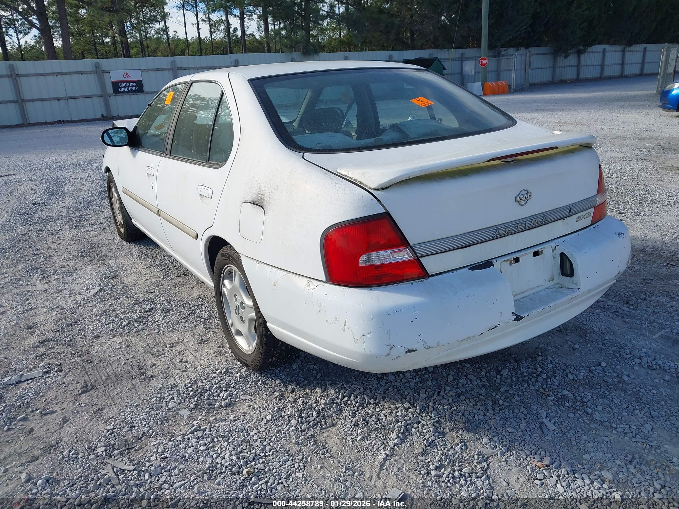 NISSAN ALTIMA image 3