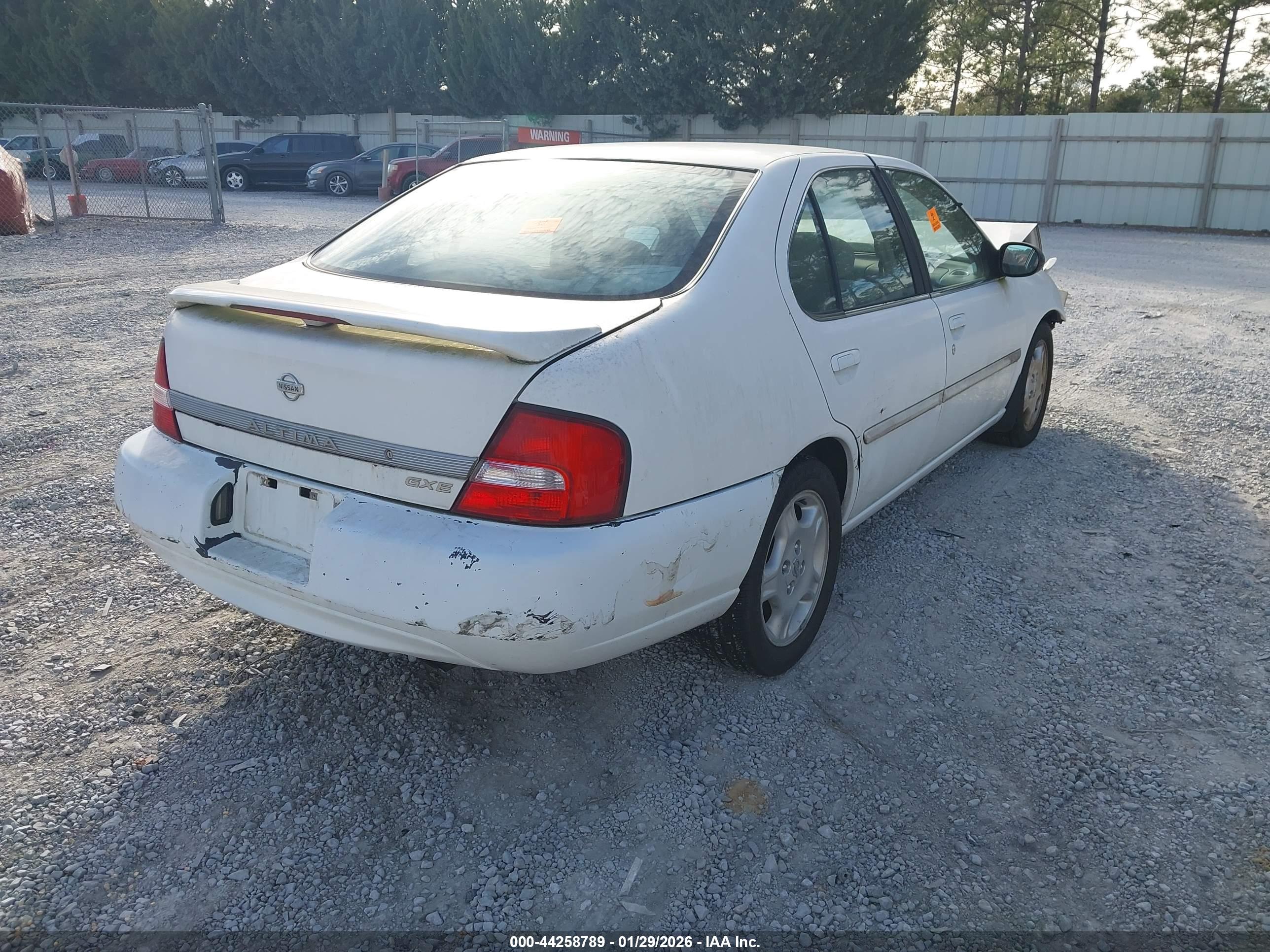 NISSAN ALTIMA image 4