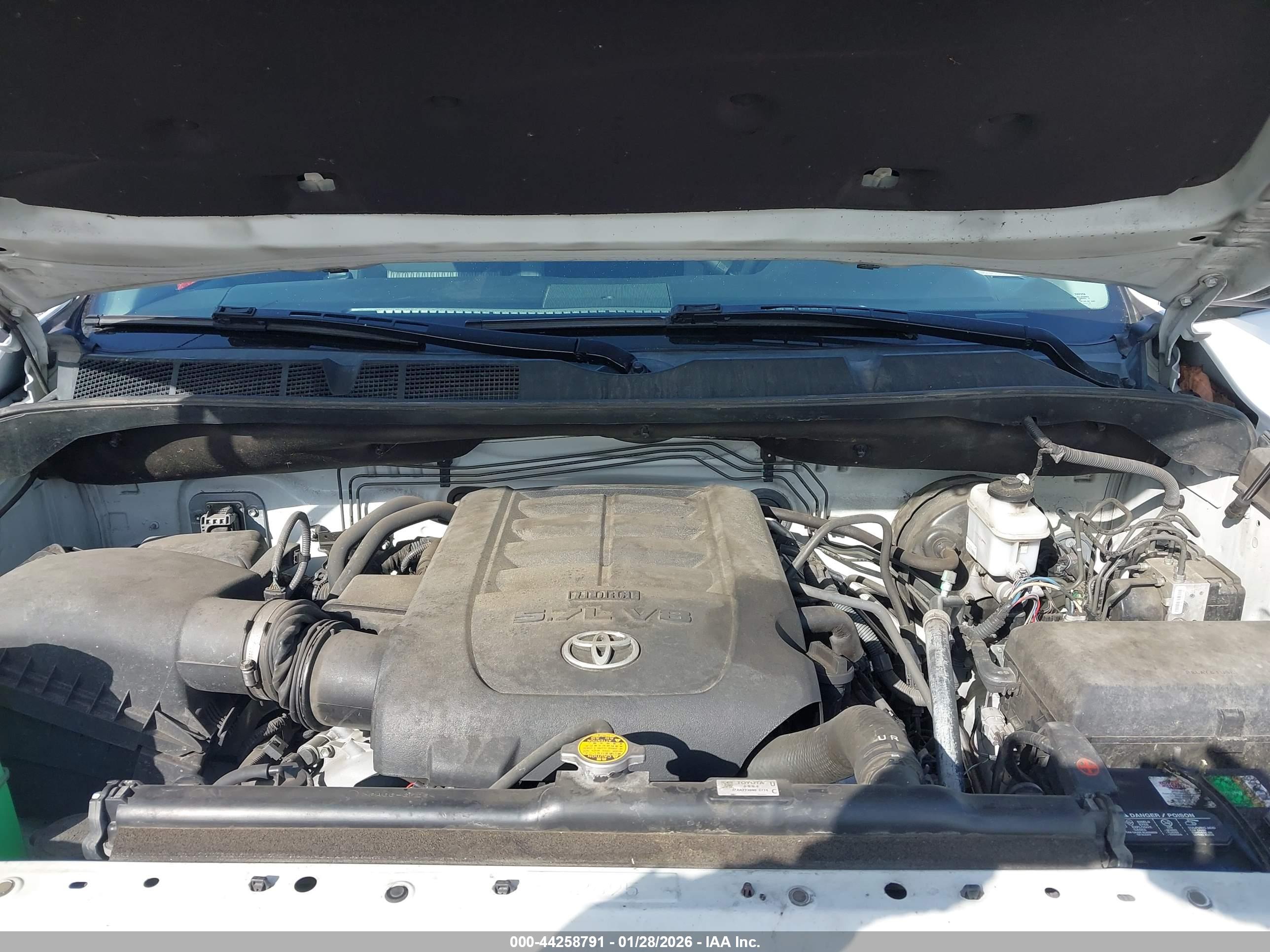 TOYOTA TUNDRA image 10