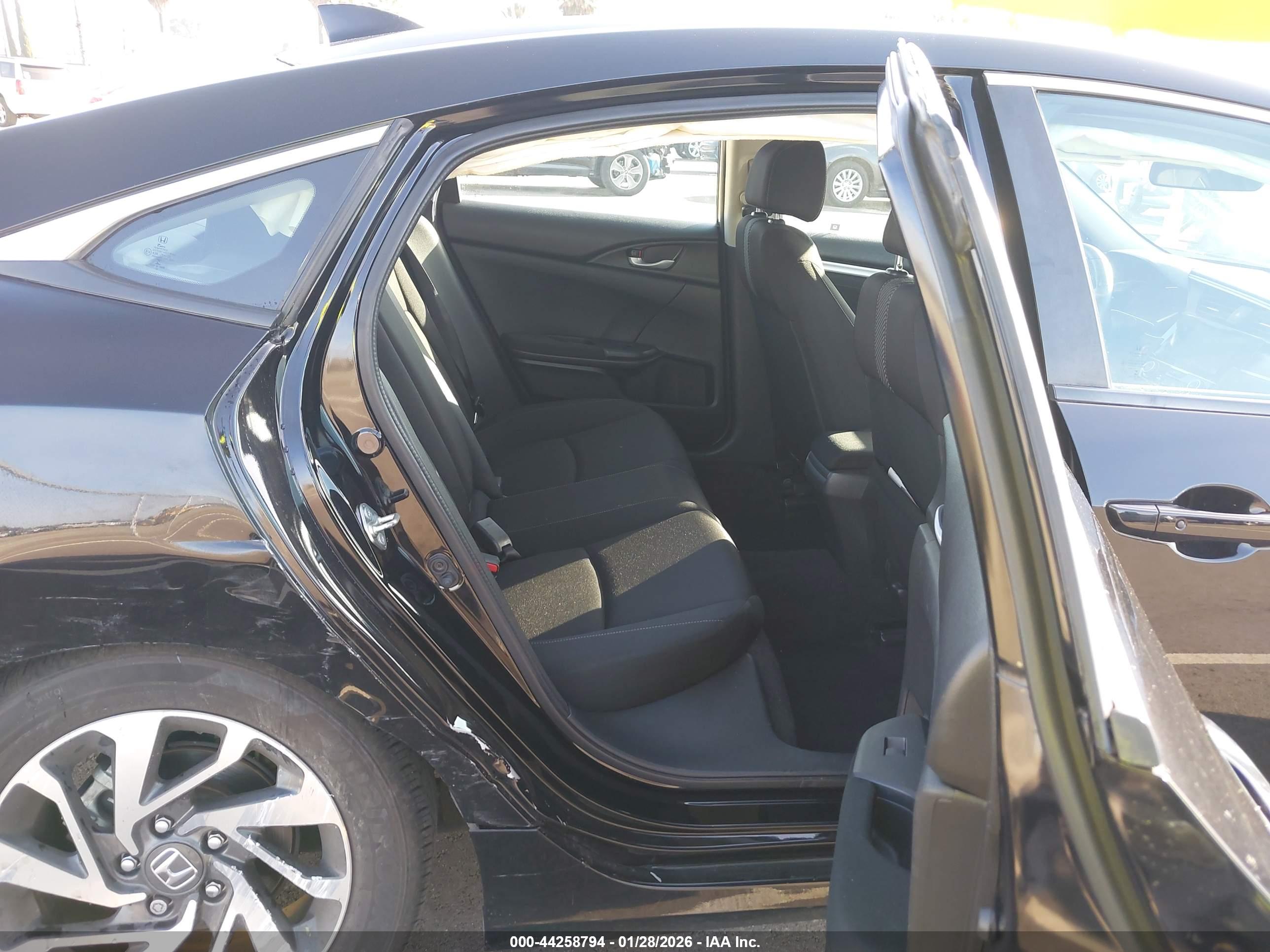 HONDA CIVIC image 8