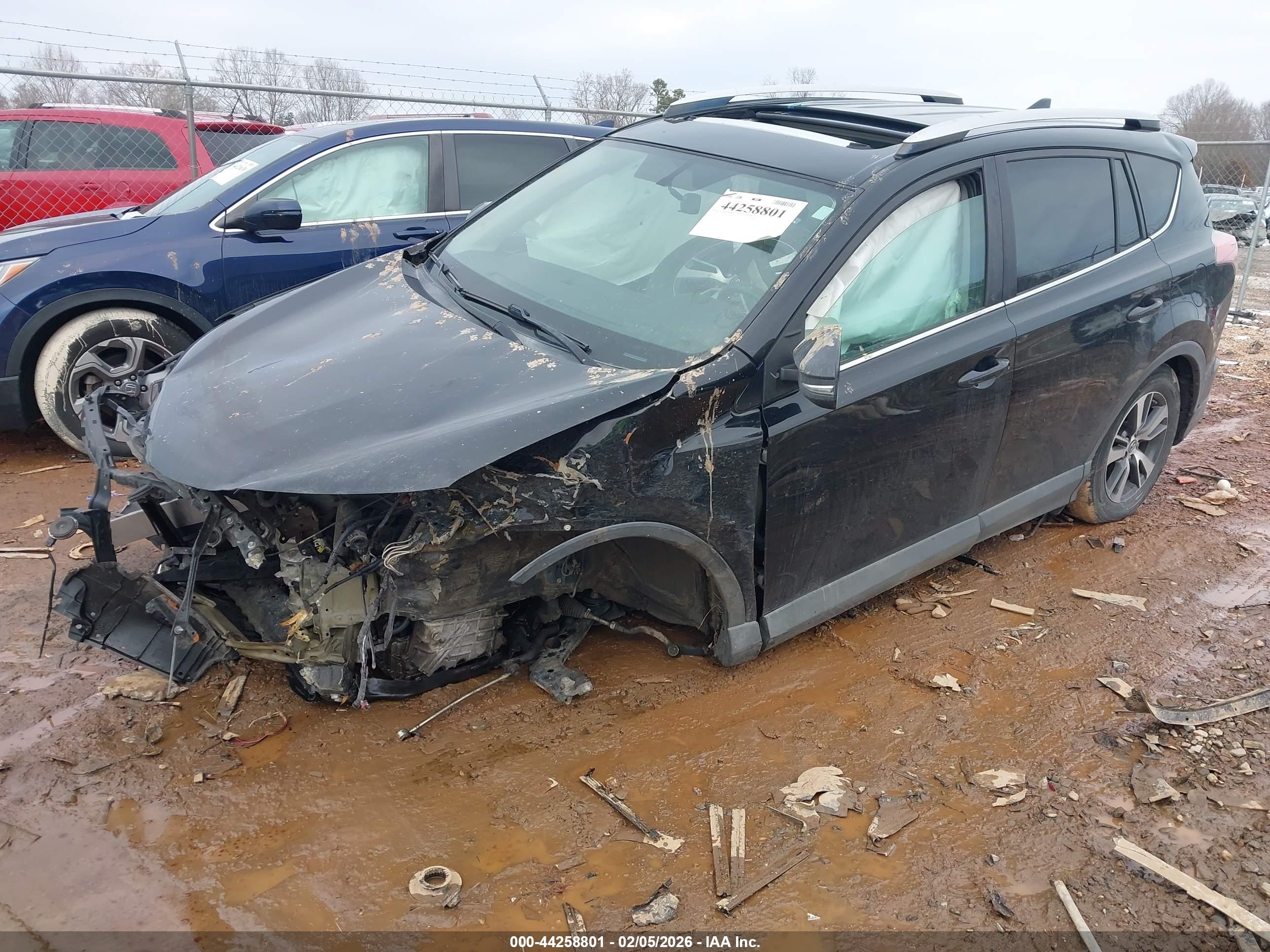 TOYOTA RAV4 image 2
