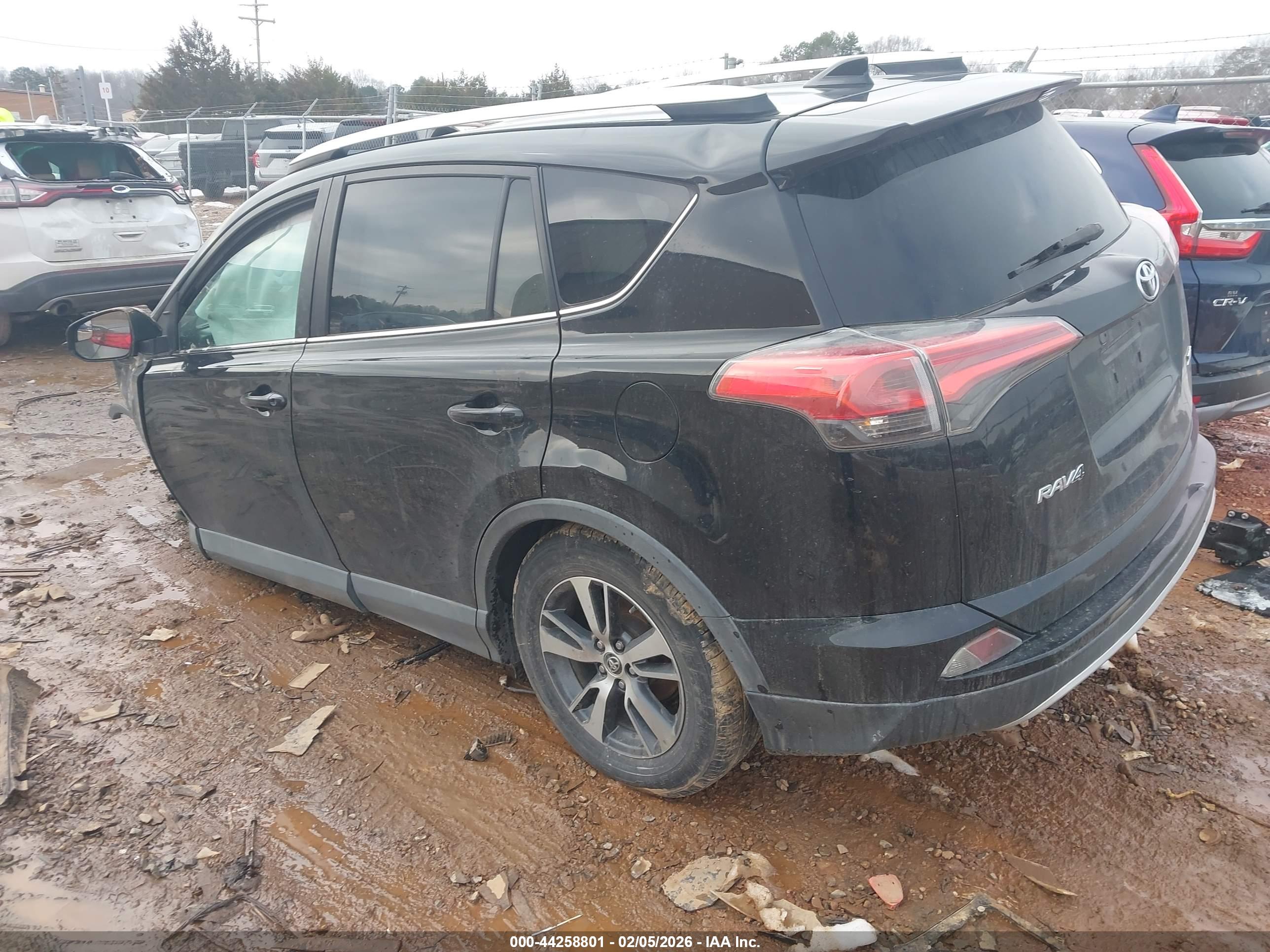 TOYOTA RAV4 image 3