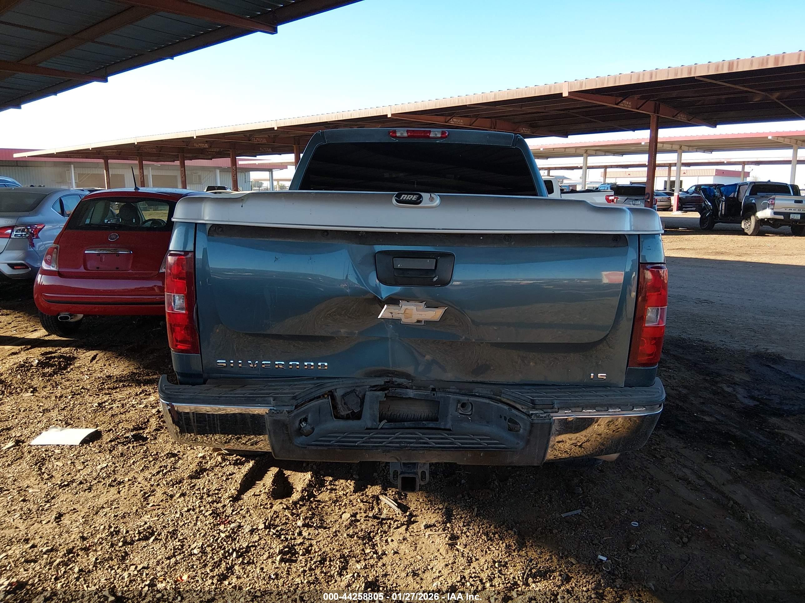 CHEVROLET SILVERADO image 6