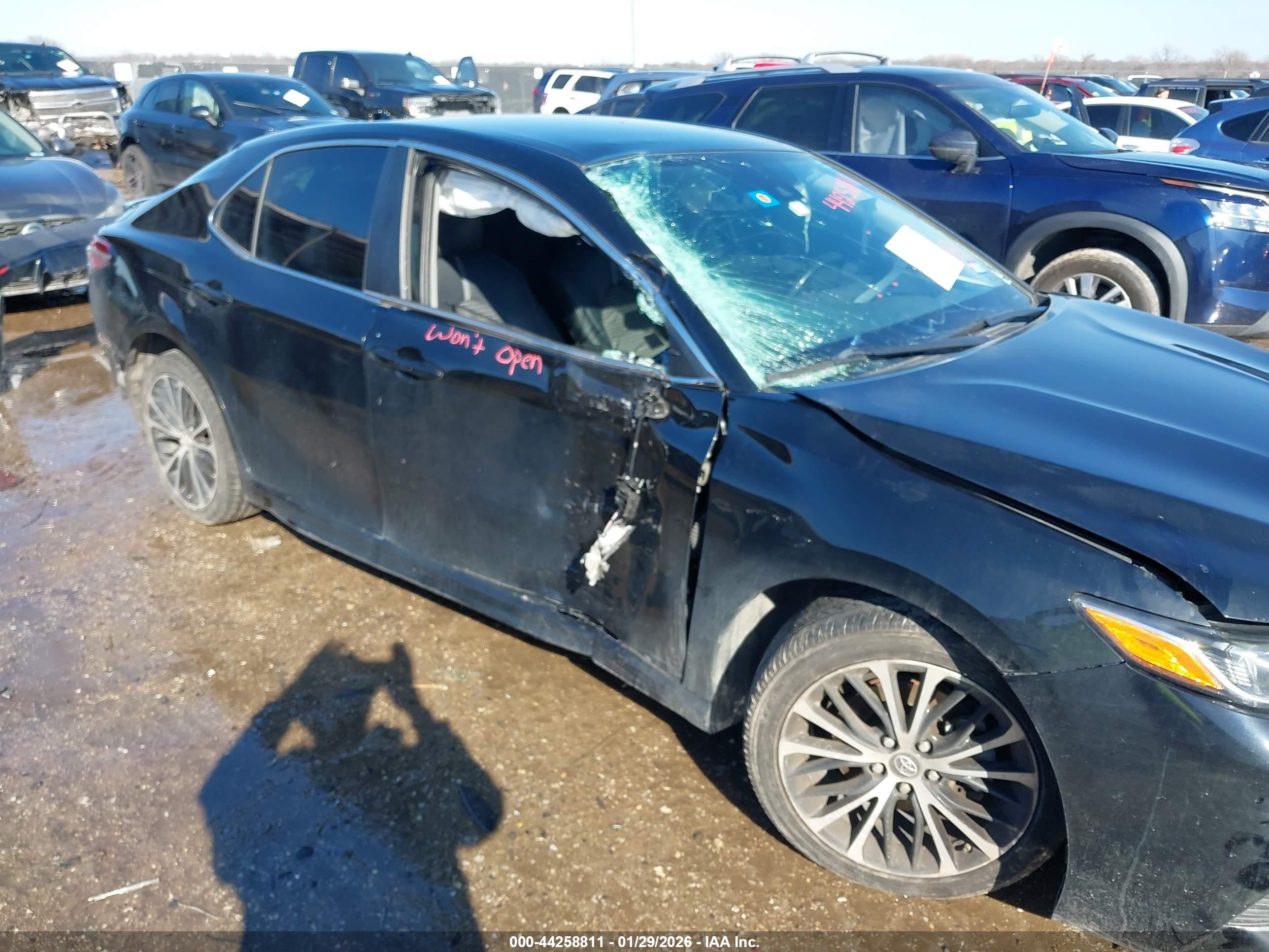 TOYOTA CAMRY image 6