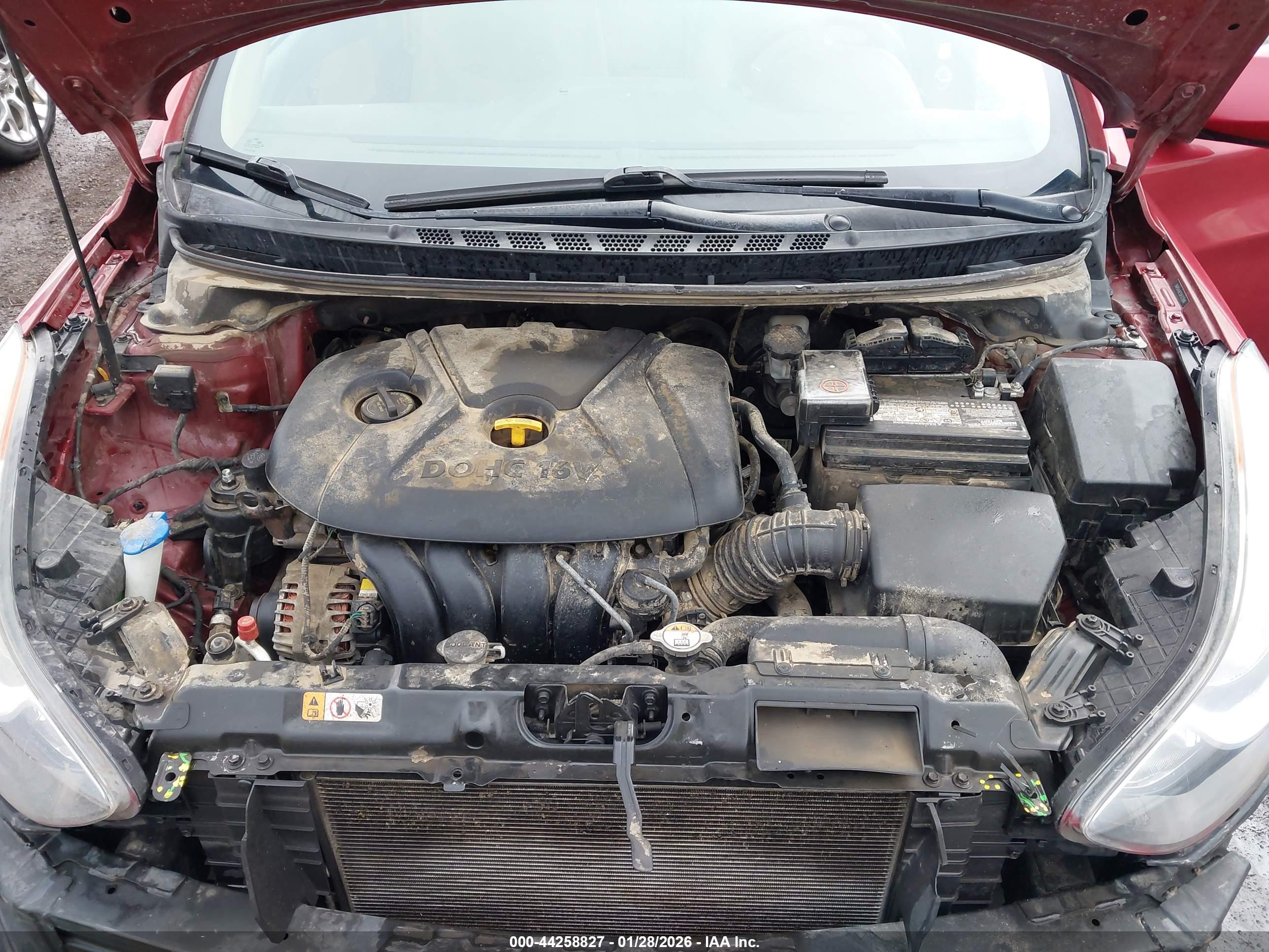 HYUNDAI ELANTRA image 10