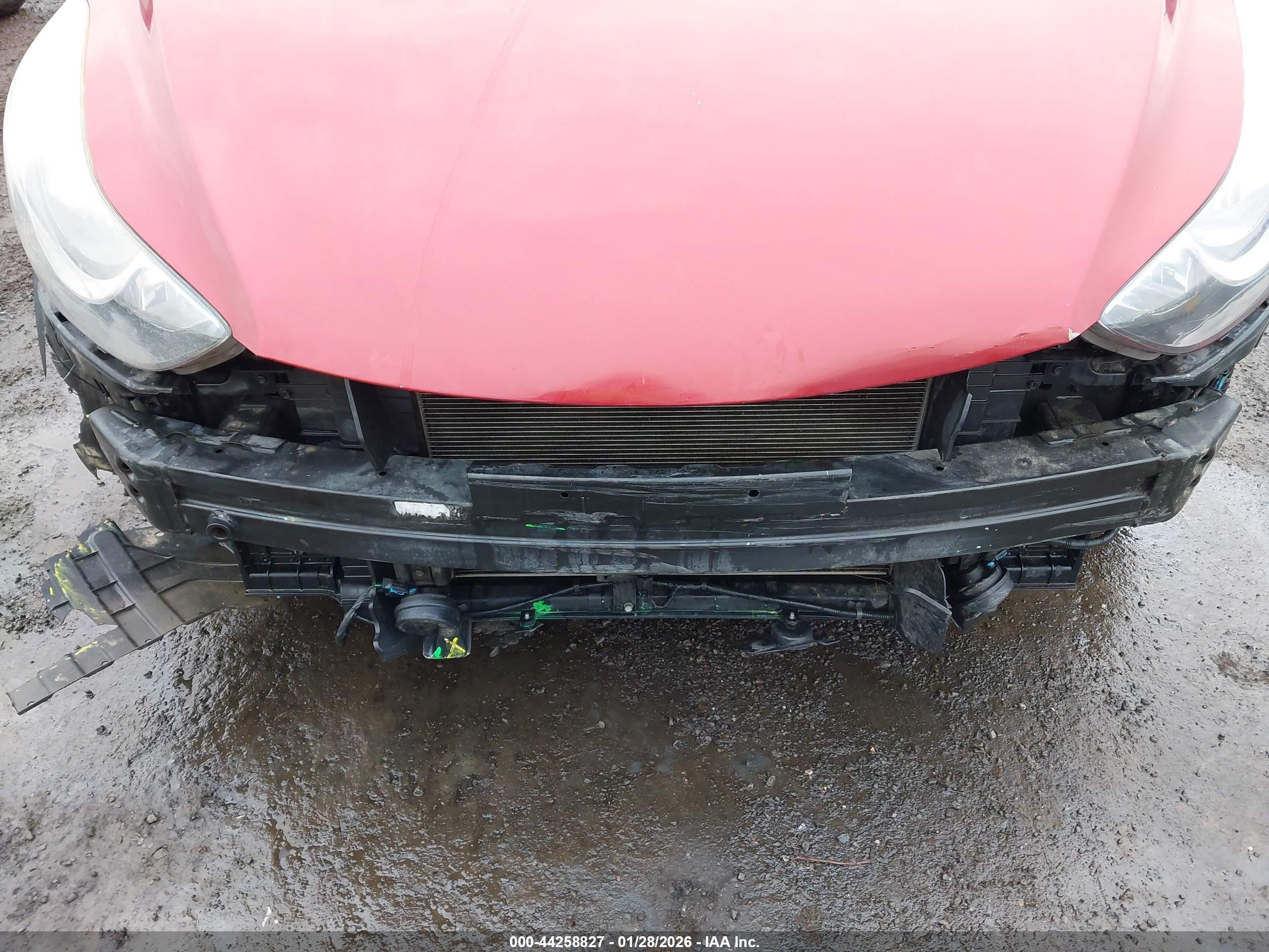 HYUNDAI ELANTRA image 6
