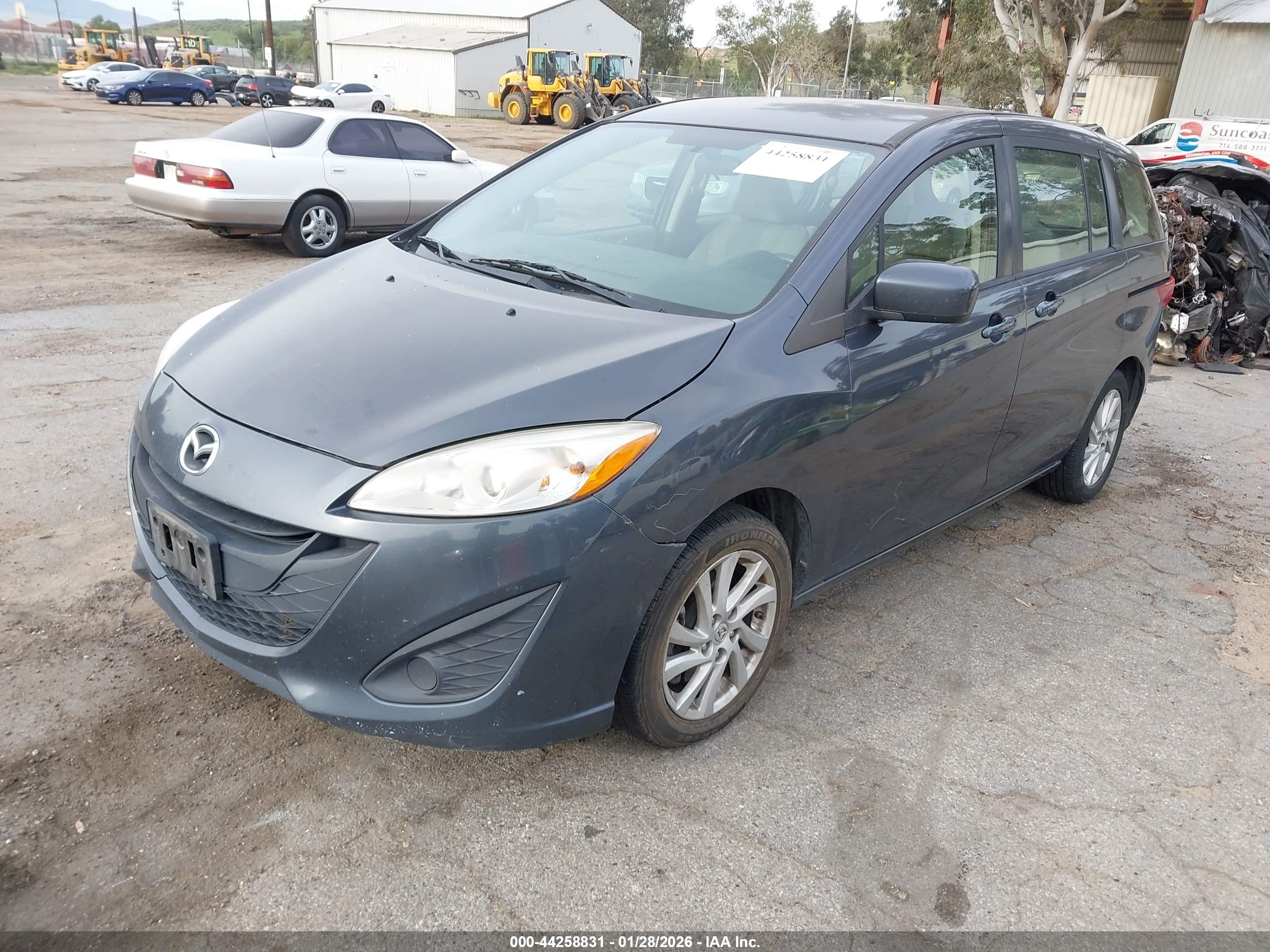 MAZDA MAZDA5 image 2