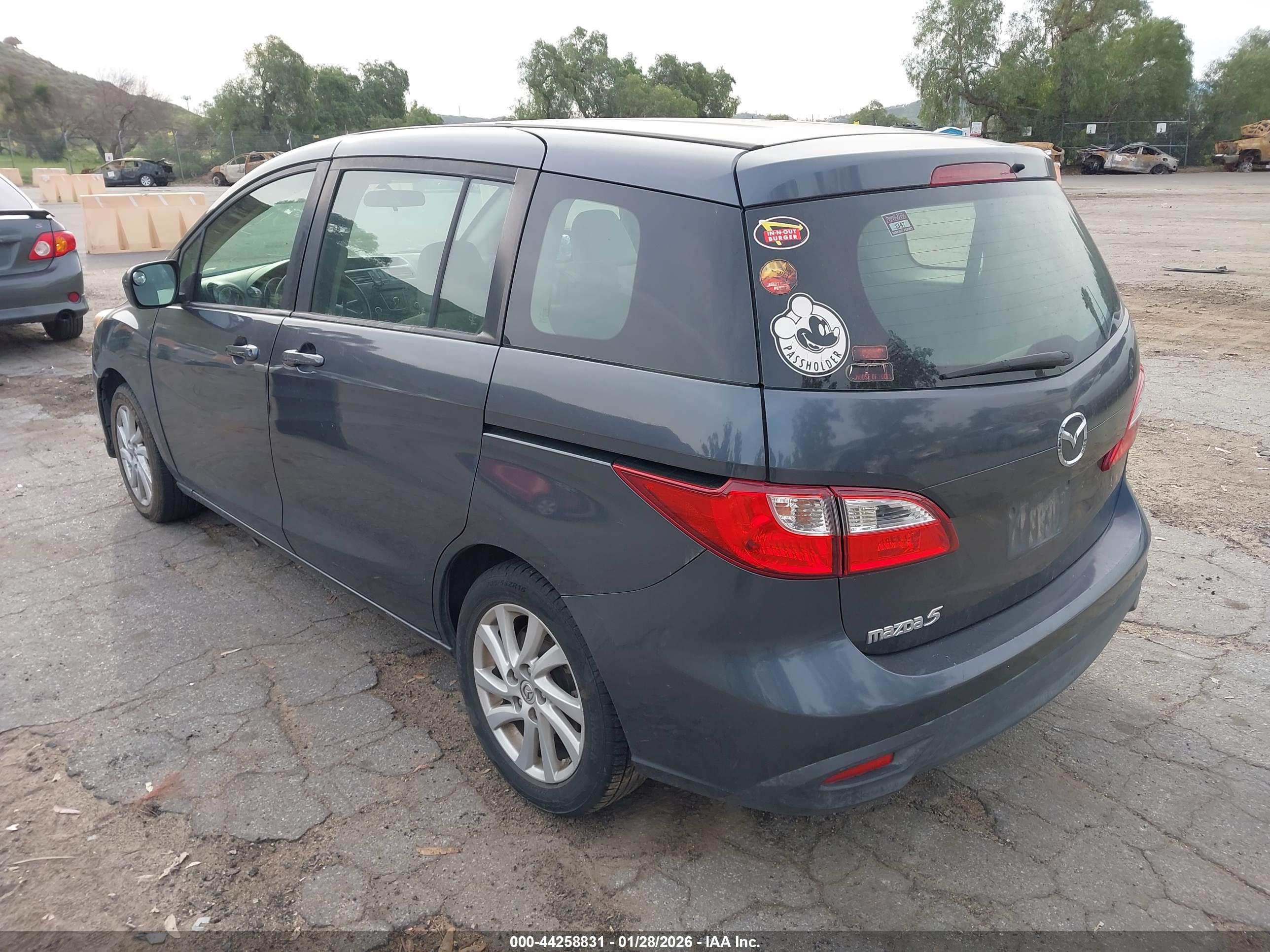 MAZDA MAZDA5 image 3