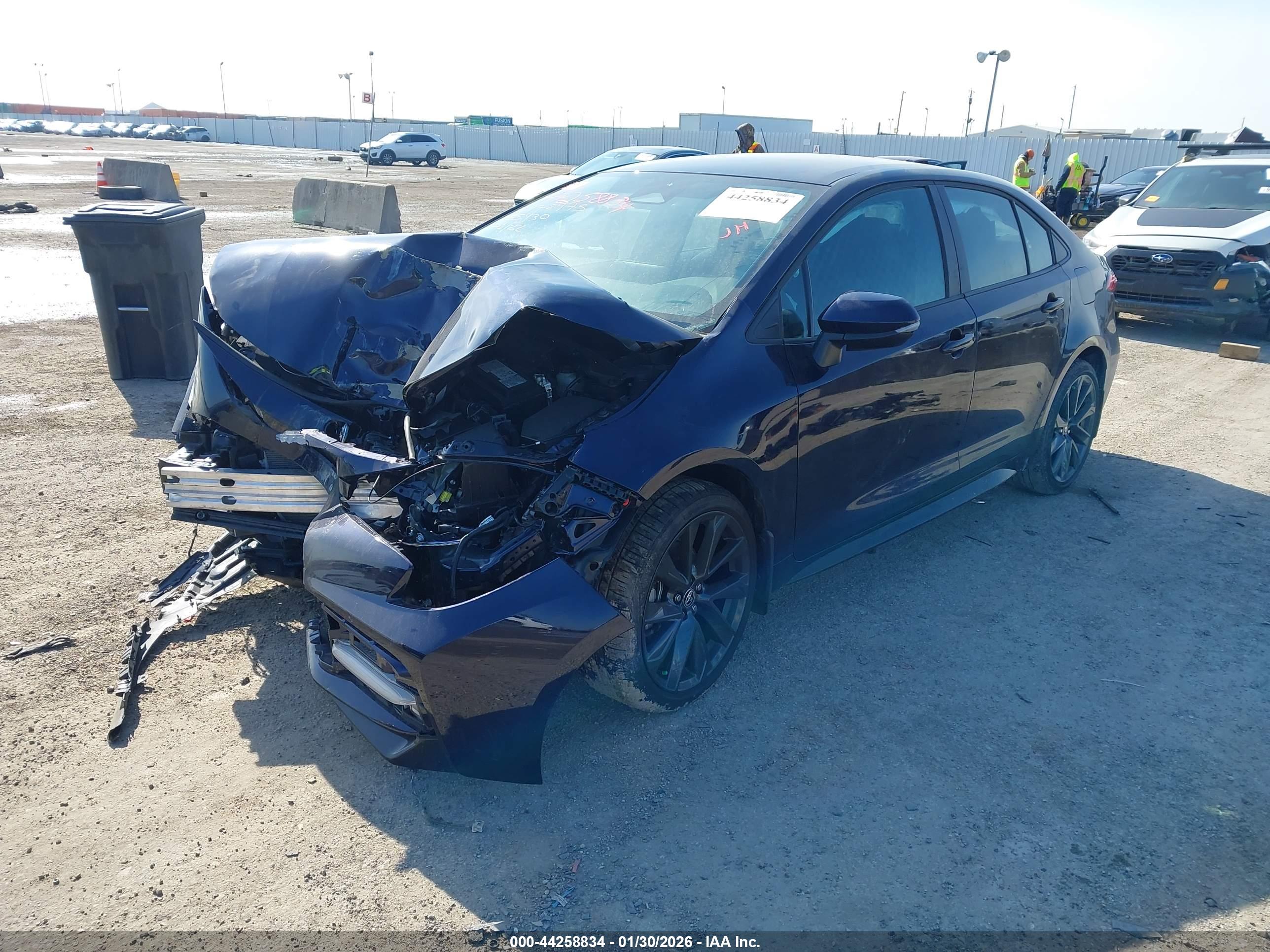 TOYOTA COROLLA image 2