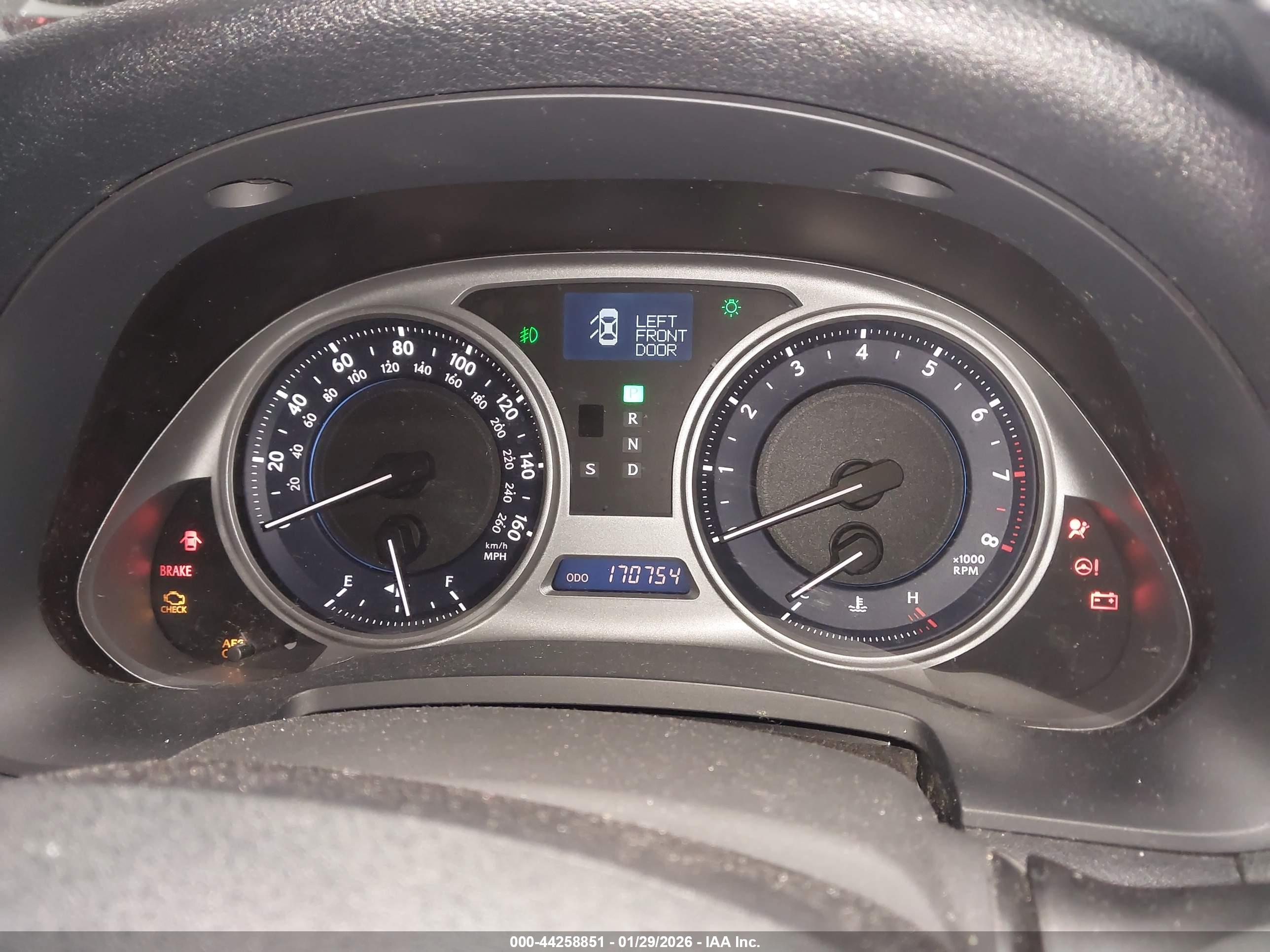 LEXUS IS image 7