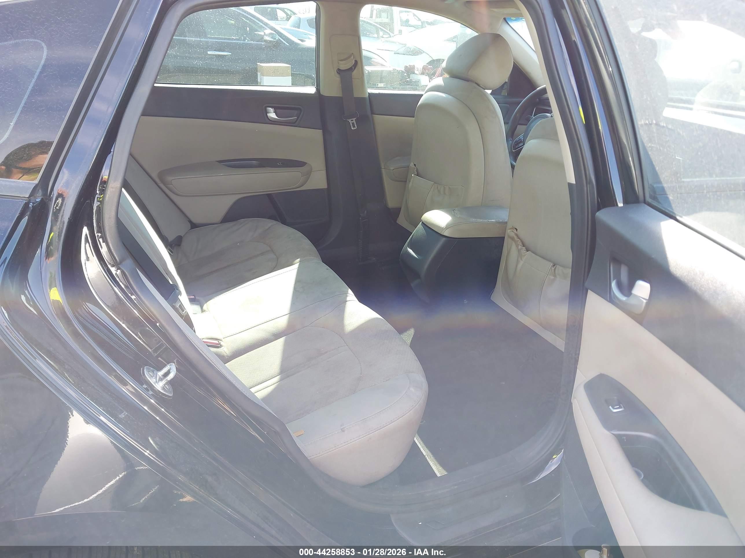 KIA OPTIMA image 8